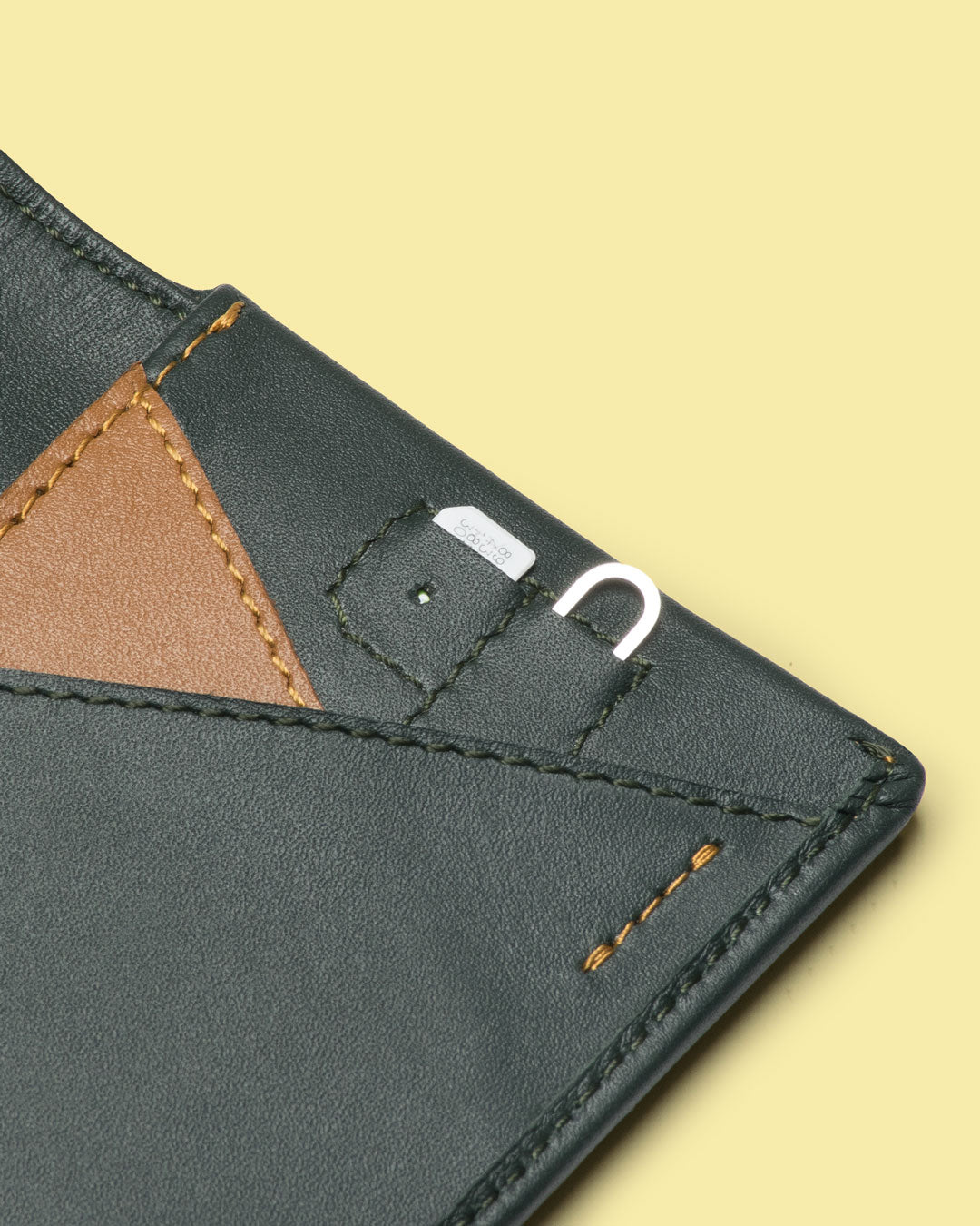 Premium RFID Blocking Gravity Bifold Wallet for Men - Slim Leather Money Clip & Card Holder - Perfect for Travel, Business & Everyday Use