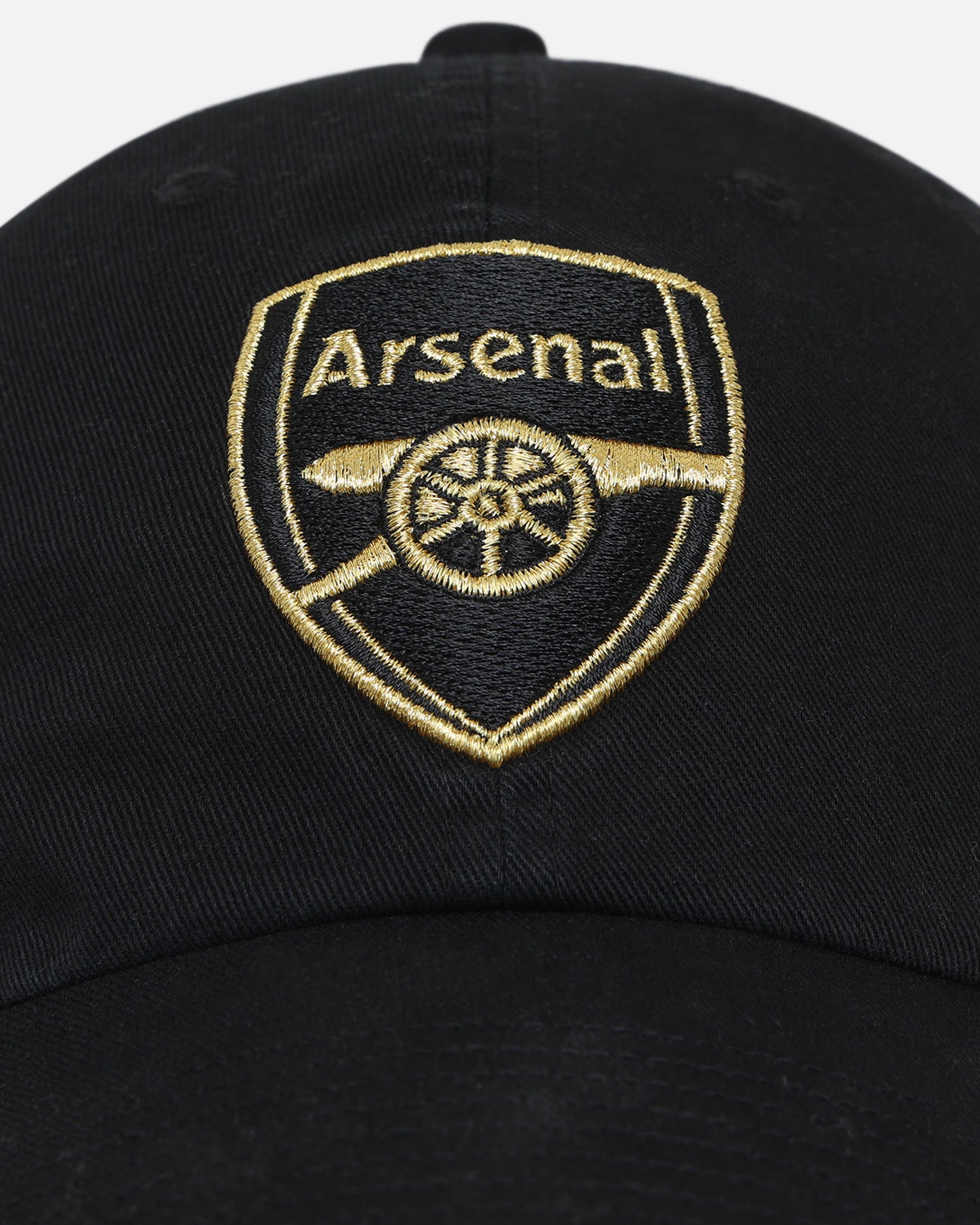 47 Brand Arsenal FC 'Metallic' 47 Clean Up Strapback Cap - Black & Gold Adjustable Hat for Men | Perfect for Football Games, Fan Gear & Streetwear Fashion