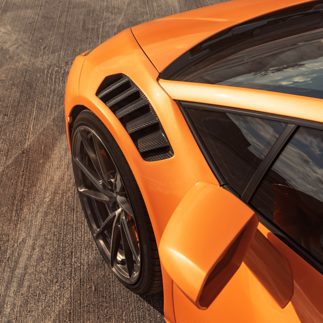 Lamborghini Huracan Novara Edition Aero Front Fenders with Integrated Vents & Splash Guards - 2x2 Gloss Carbon Fiber - High-Performance Upgrade for Track & Street Racing
