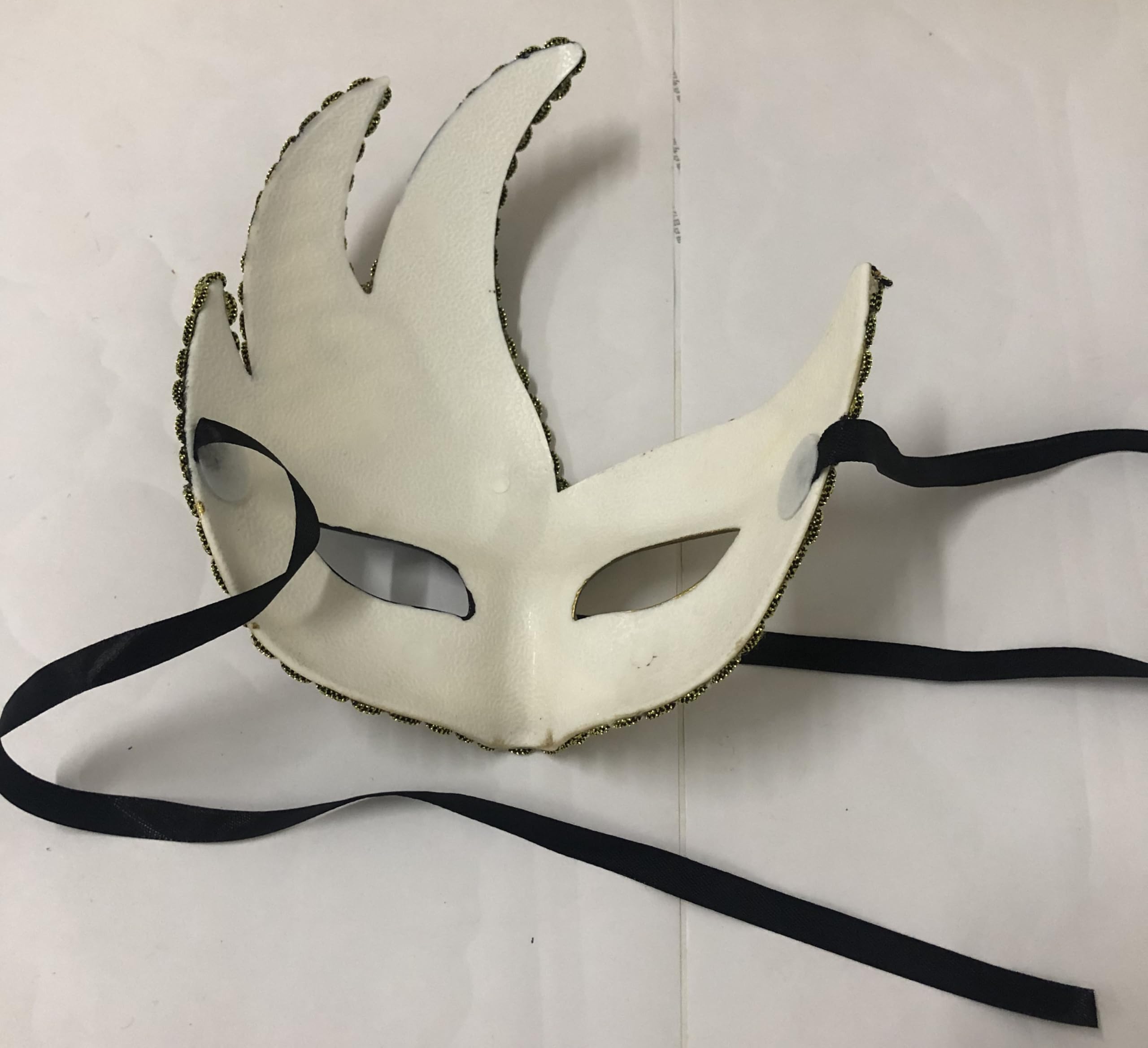 Stylish Men's Venetian Masquerade Mask - Vintage Carnival Costume Mask for Halloween, Cosplay & Mardi Gras Parties - Perfect for Themed Events & Costume Balls