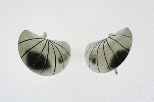 Stylish Convex Stripe Shield Earrings for Women - Trendy Geometric Statement Jewelry for Parties, Weddings & Everyday Wear