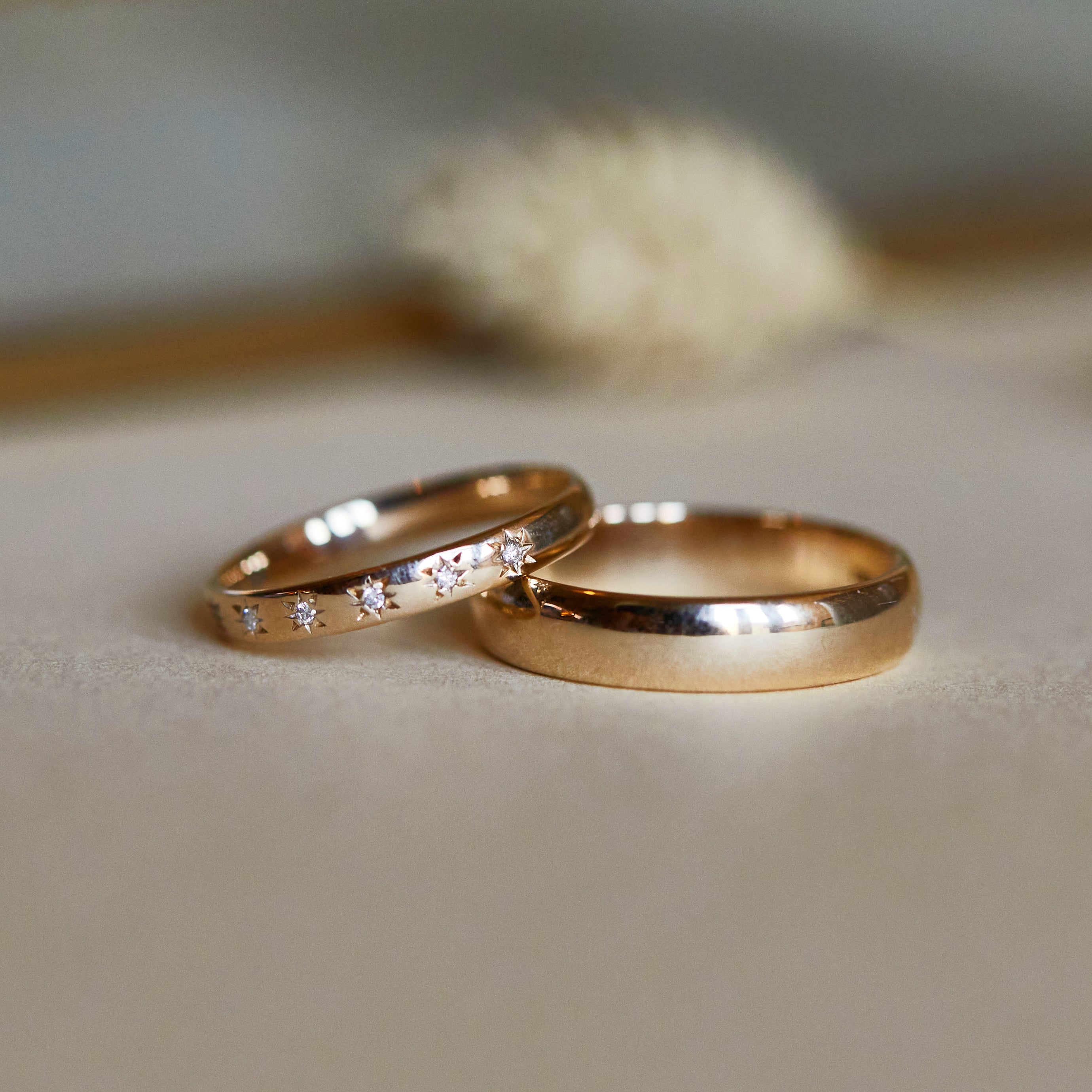 Men's Wide Wedding Band Ring - UK Size T - Comfort Fit, Durable Tungsten or Stainless Steel - Perfect for Engagement, Anniversary & Everyday Wear