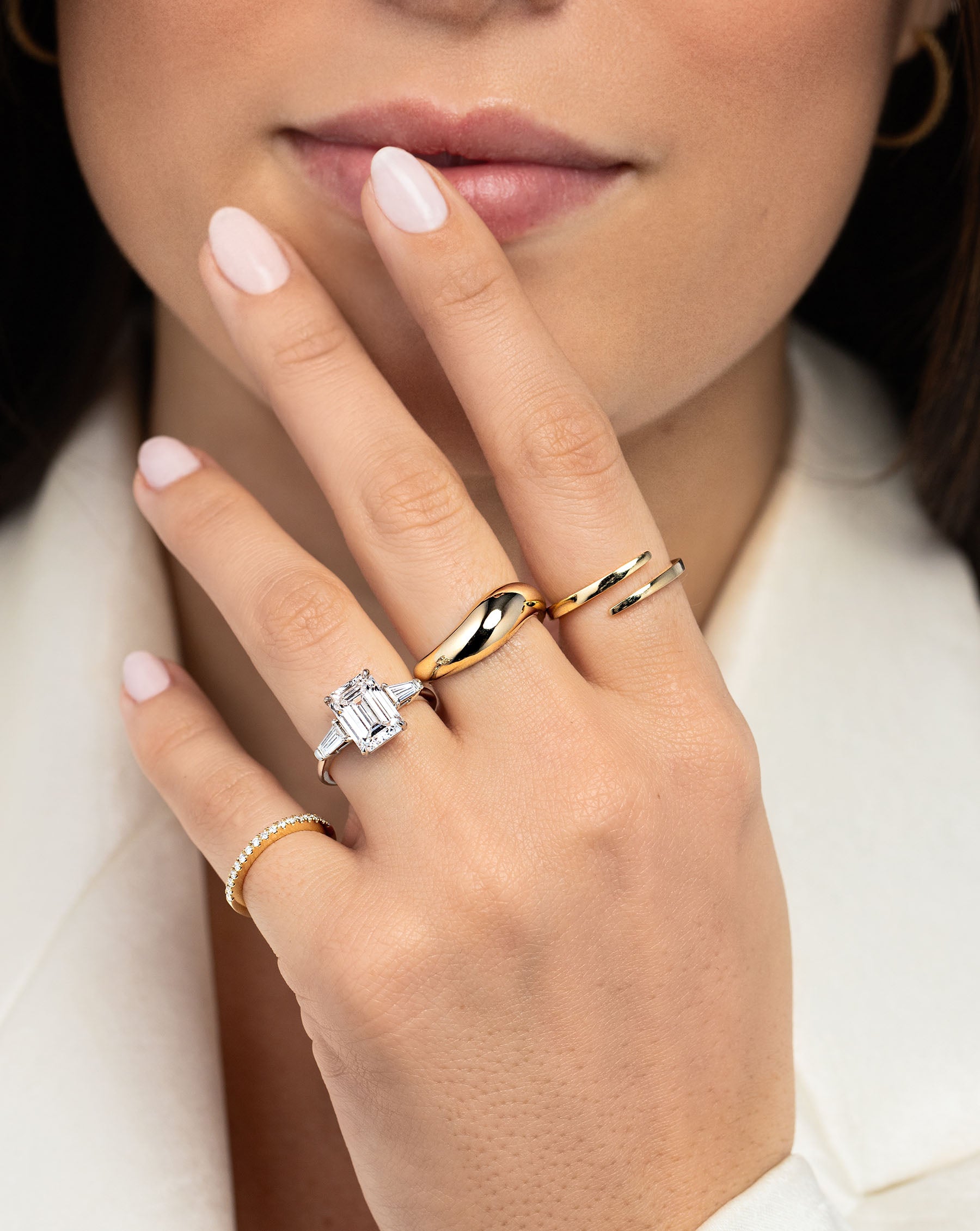 Elegant Baguette Side Stones for Engagement Rings & Wedding Bands - Sparkling Diamond Accents for Bridal Jewelry