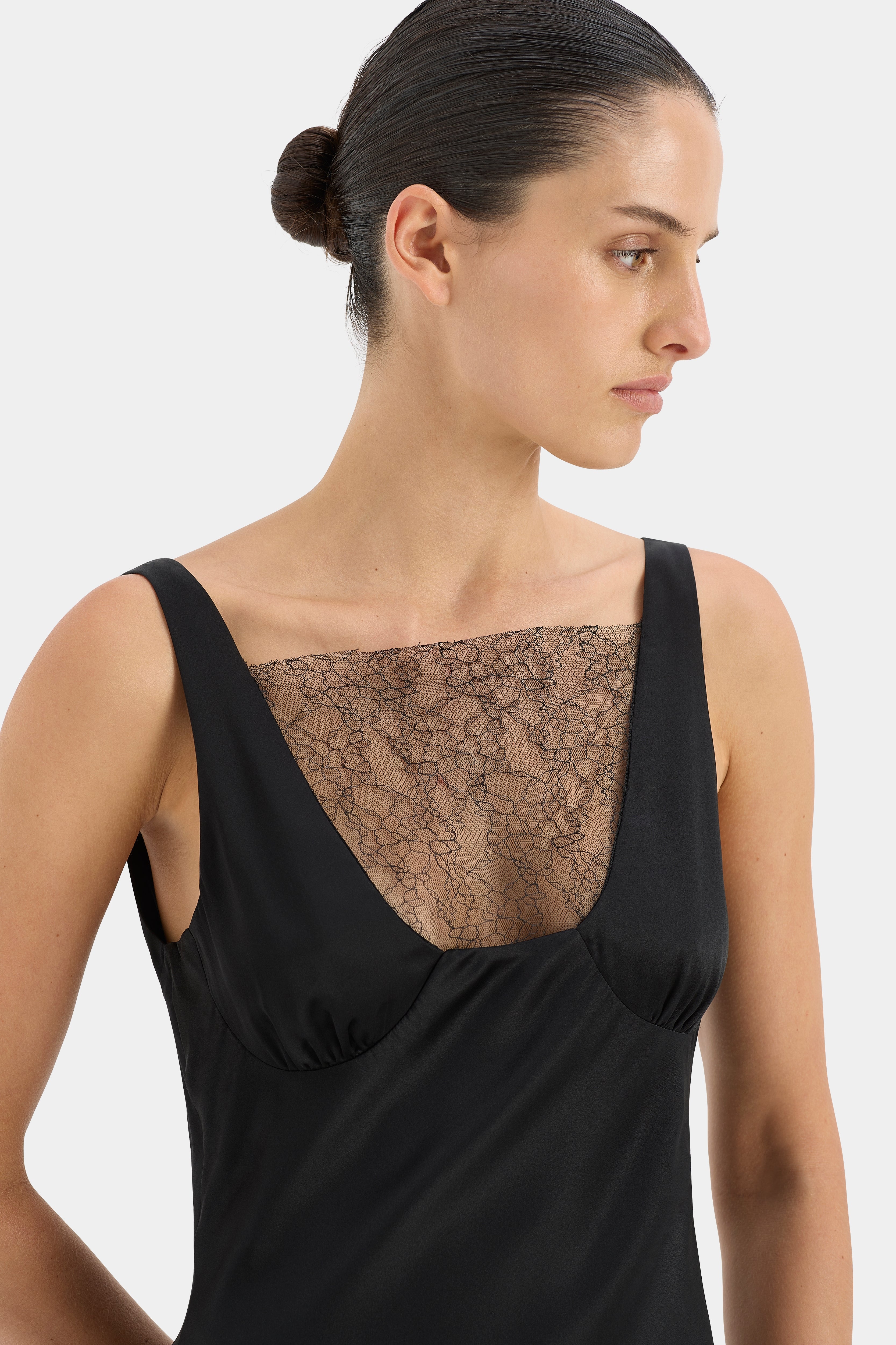 Elegant Black Dunya Lace Gown for Women - Perfect for Weddings, Parties & Special Occasions