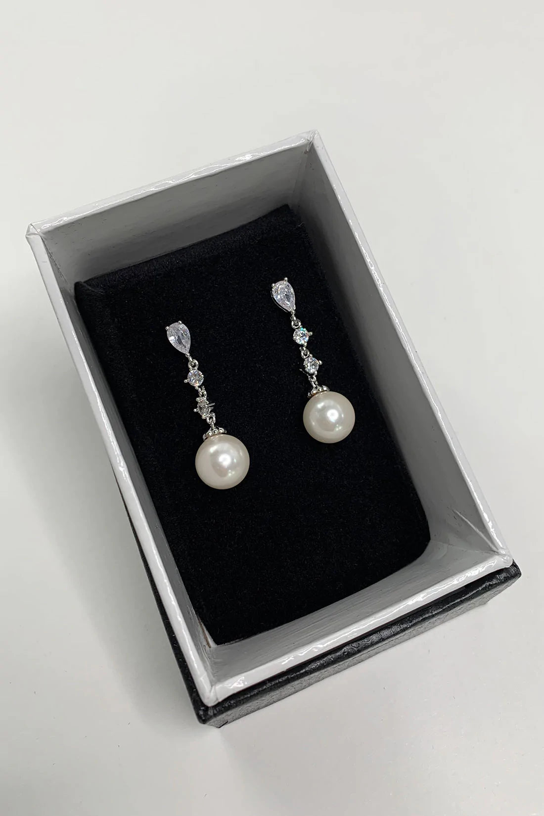 Brielle Pearl Earrings for Women - Classic Stud Earrings with Genuine Pearls, Hypoallergenic & Comfortable - Perfect for Weddings, Parties & Everyday Wear