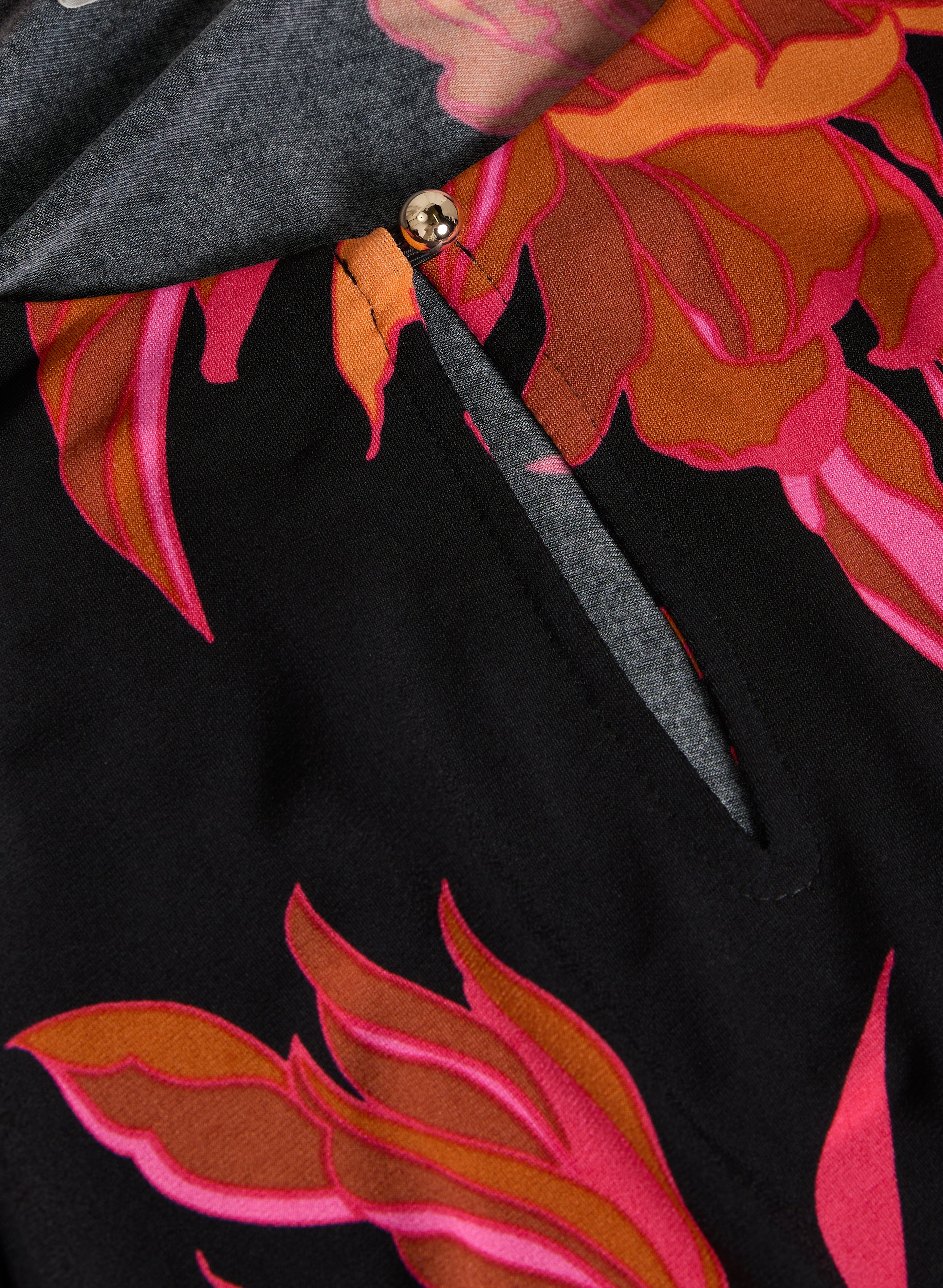 Floral Print Women's Blouse - Elegant Flowy Tops for Spring & Summer | Perfect for Casual Outings, Office Wear & Date Nights