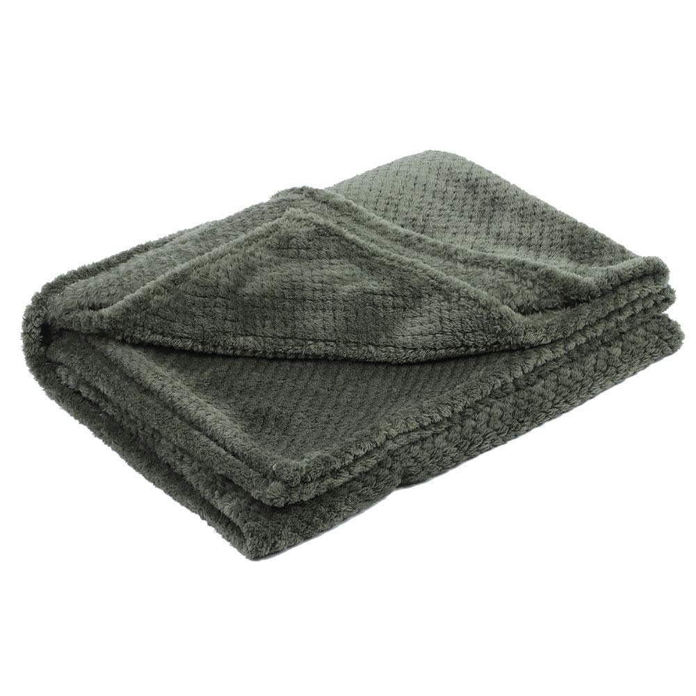 Soft Thick Polyester Fiber Air Conditioning Blanket - Lightweight & Breathable for Sofa, Bedroom, Bedding & Air Mattresses | Perfect for Summer Nights & Cozy Lounging