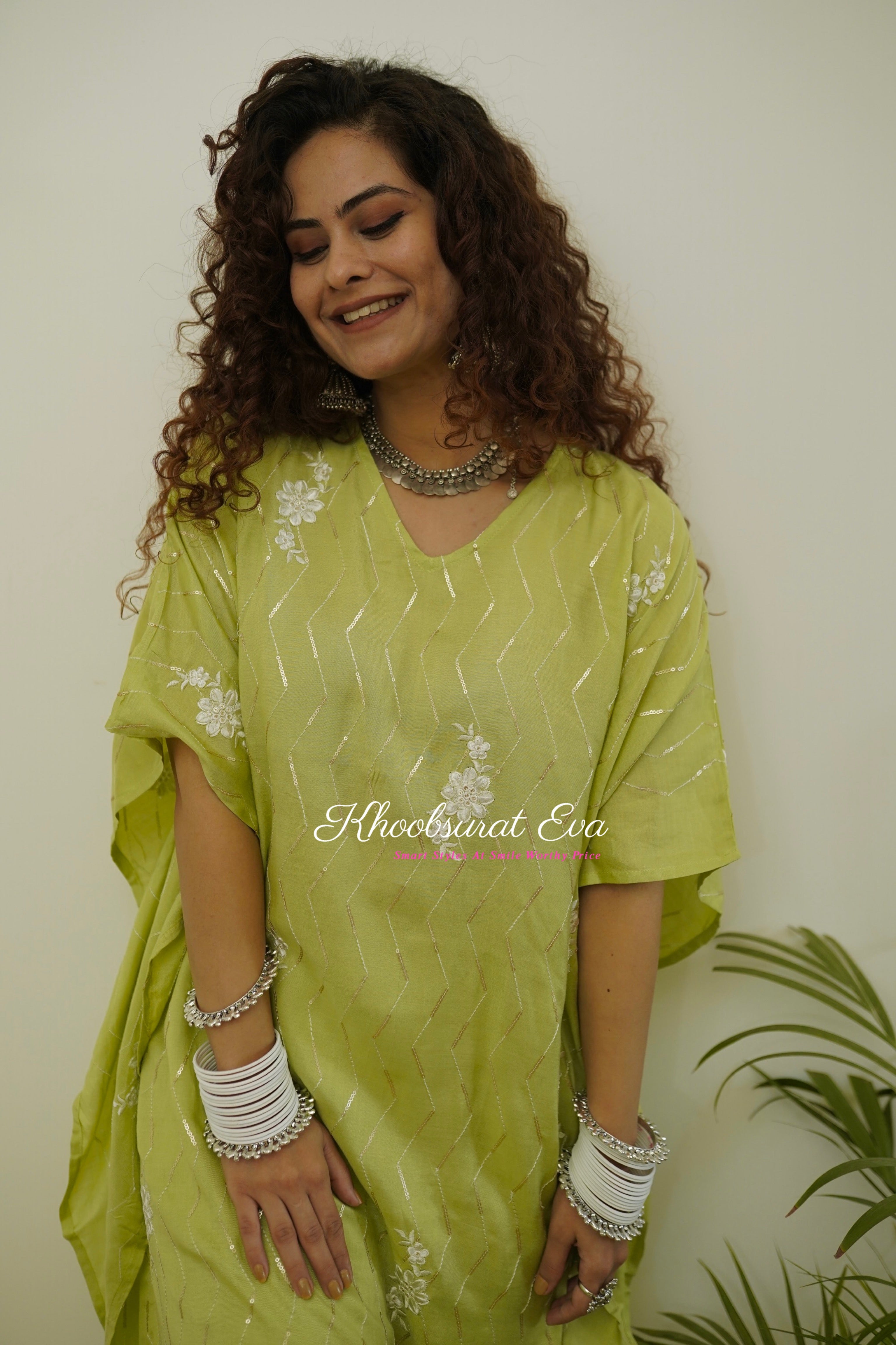 Elegant Green Silk Kaftan Set for Women - Boho Chic Festival Outfit & Beach Cover-Up - Perfect for Music Festivals, Vacations, and Summer Parties