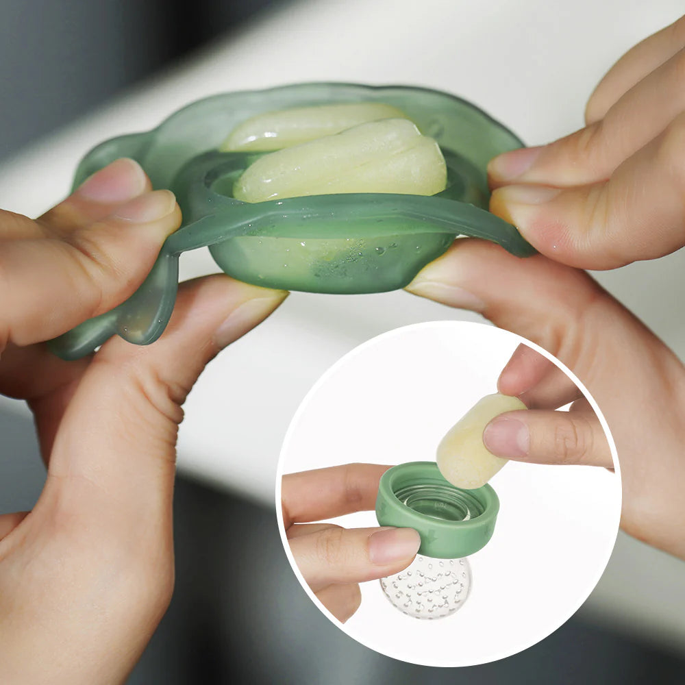 Haakaa Baby Fresh Food Feeder with Mini Nibble Tray - Perfect for Teething Infants & Introducing Solid Foods - Ideal for Home, Travel & Daycare Use