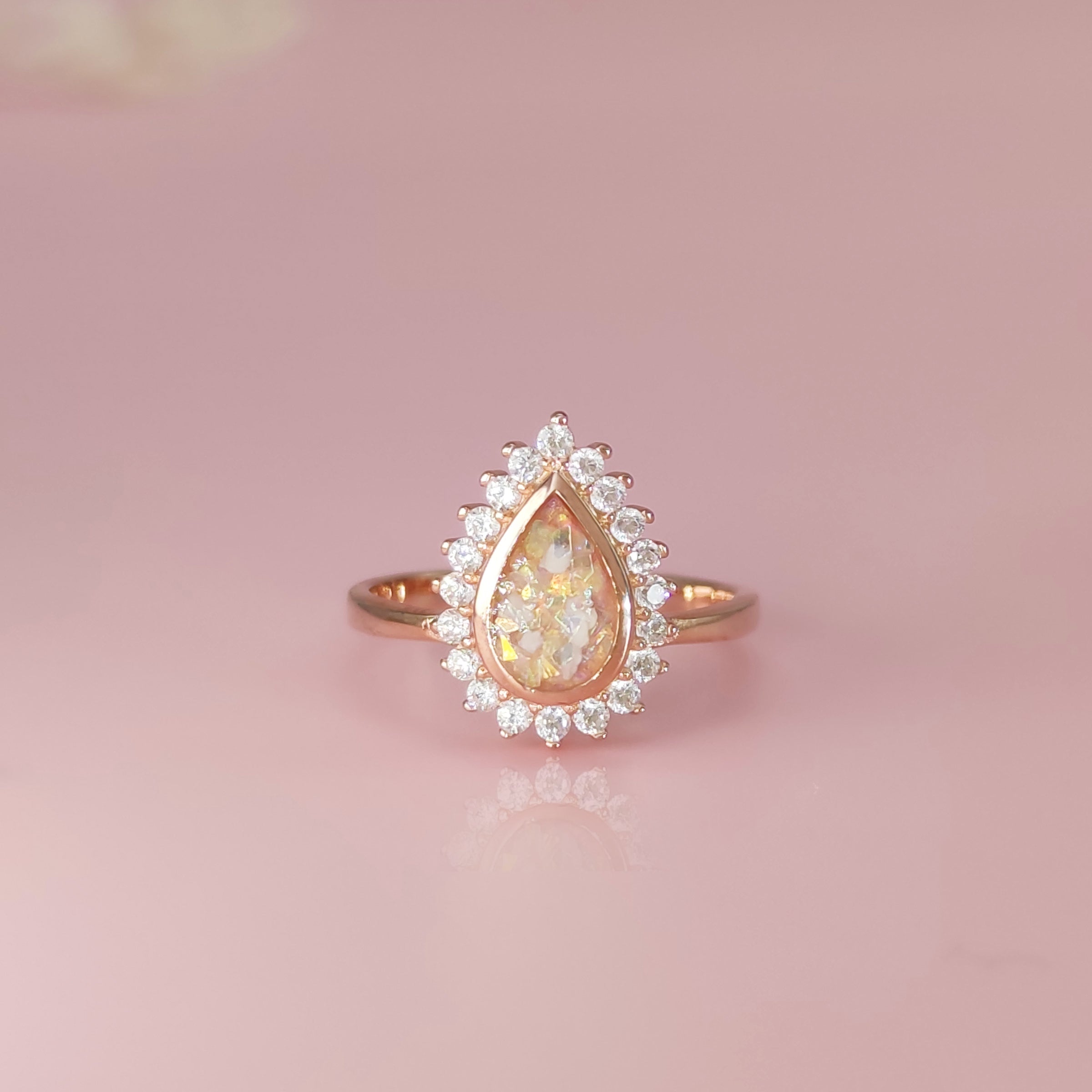 Memorial Ashes Ring - Handcrafted Cremation Jewelry for Loved Ones | Perfect for Remembrance Ceremonies & Everyday Wear