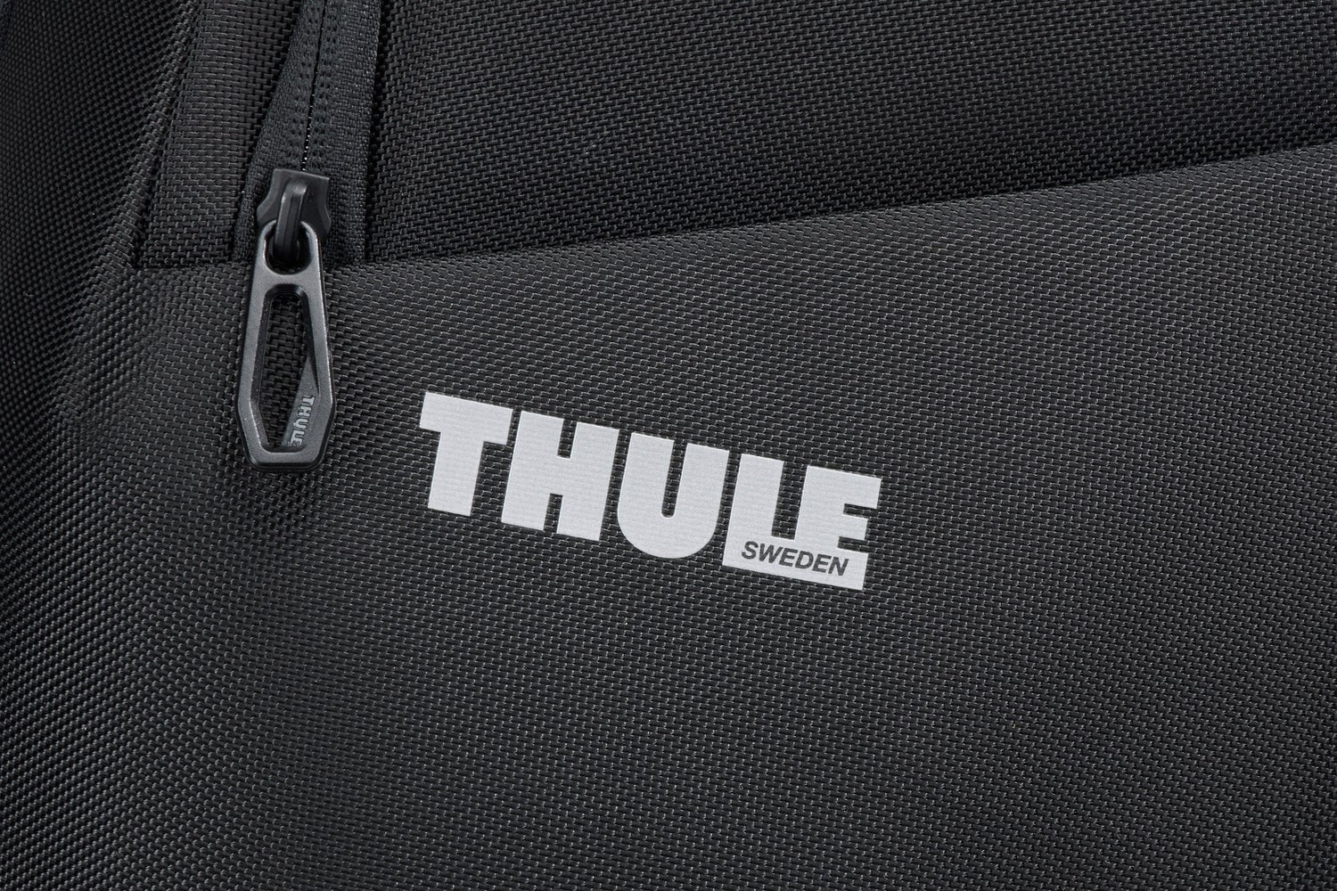 Thule Accent Convertible Backpack 17L - Durable Travel & Commute Backpack for Men & Women - Water-Resistant Laptop Bag with USB Port - Perfect for Work, School & Outdoor Adventures (Black)