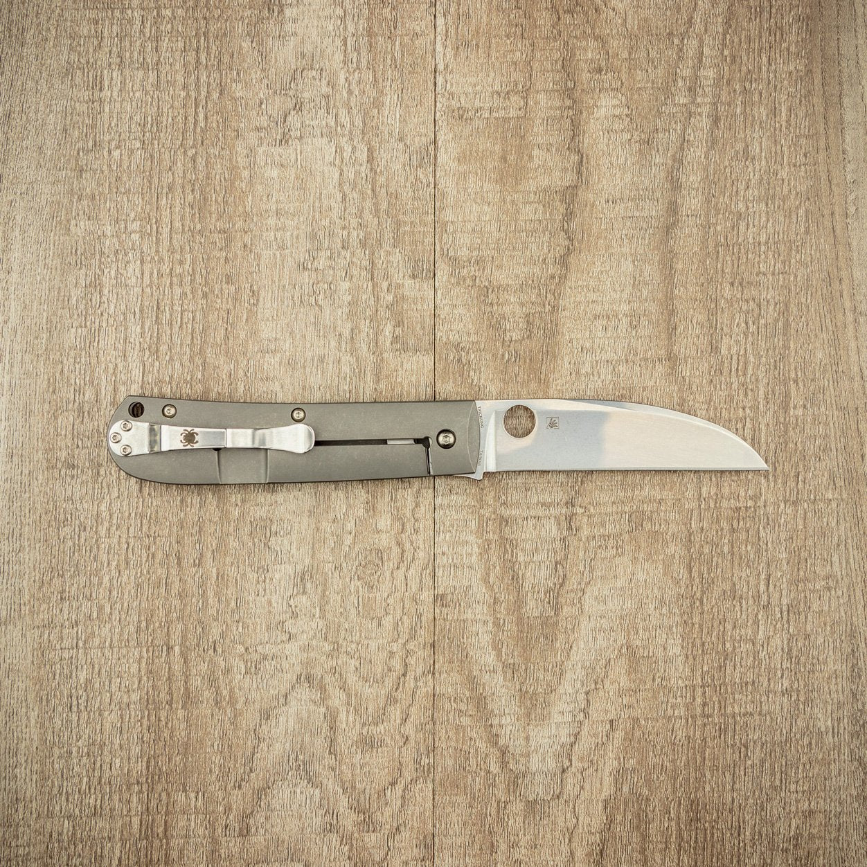 Spyderco Swayback Folding Pocket Knife - Premium EDC Knife for Outdoor, Camping, Hiking & Everyday Carry