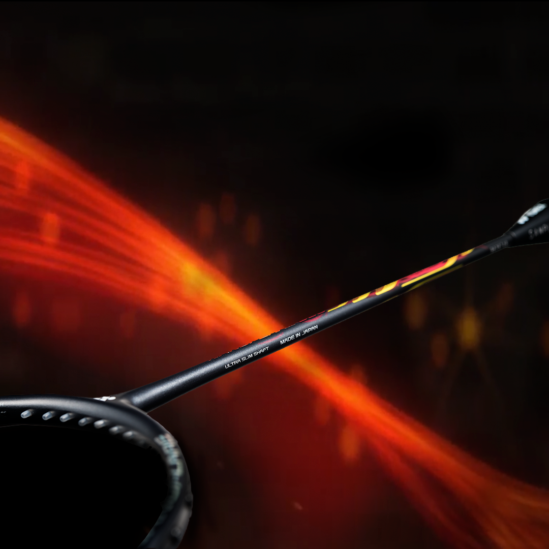 Yonex Nanoflare 800 Badminton Racket - Lightweight Carbon Fiber Shuttlecock Racket for Professional & Recreational Players - Perfect for Tournaments & Backyard Games