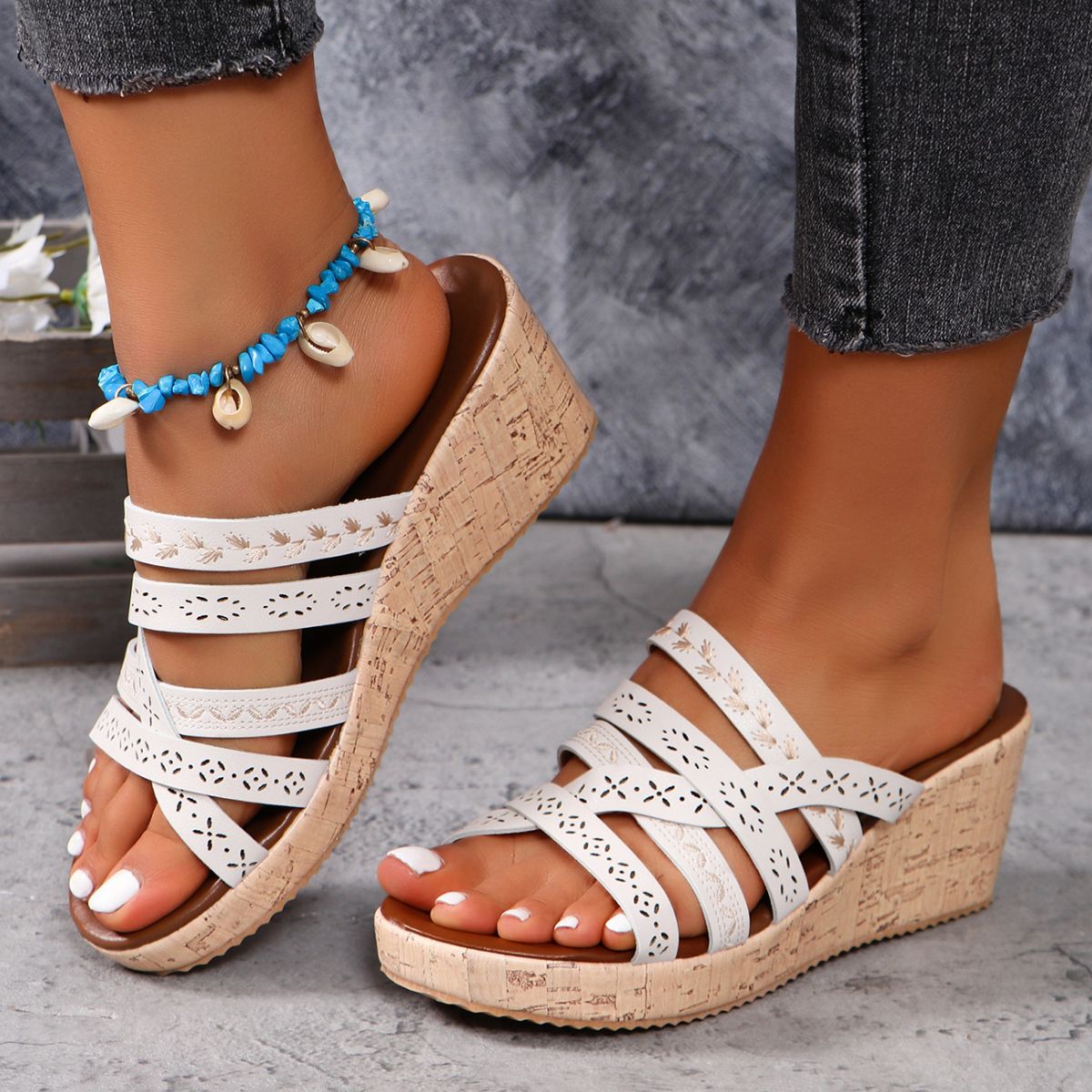 Women's PU Leather Crisscross Strappy Wedge Sandals - Comfortable Summer Casual Shoes for Beach, Vacation & Outdoor Walking