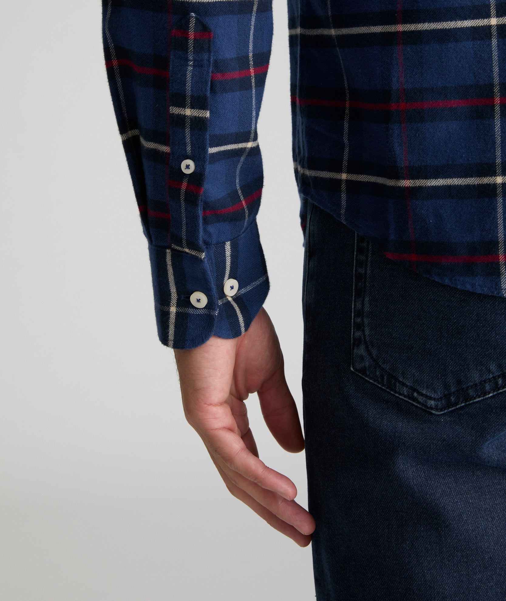 Premium Flannel Andes Shirt for Men - Soft & Warm Plaid Button-Up Shirt - Casual Winter Wear for Outdoor Adventures & Cozy Home Comfort
