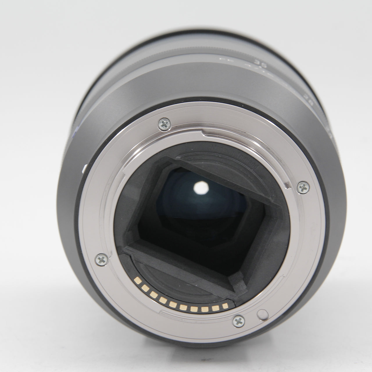 Open Box Excellent Condition Sony FE 16-35mm f/4 Vario-Tessar T* ZA OSS Wide-Angle Zoom Lens for Sony E-Mount Cameras - Perfect for Landscape, Architecture & Travel Photography