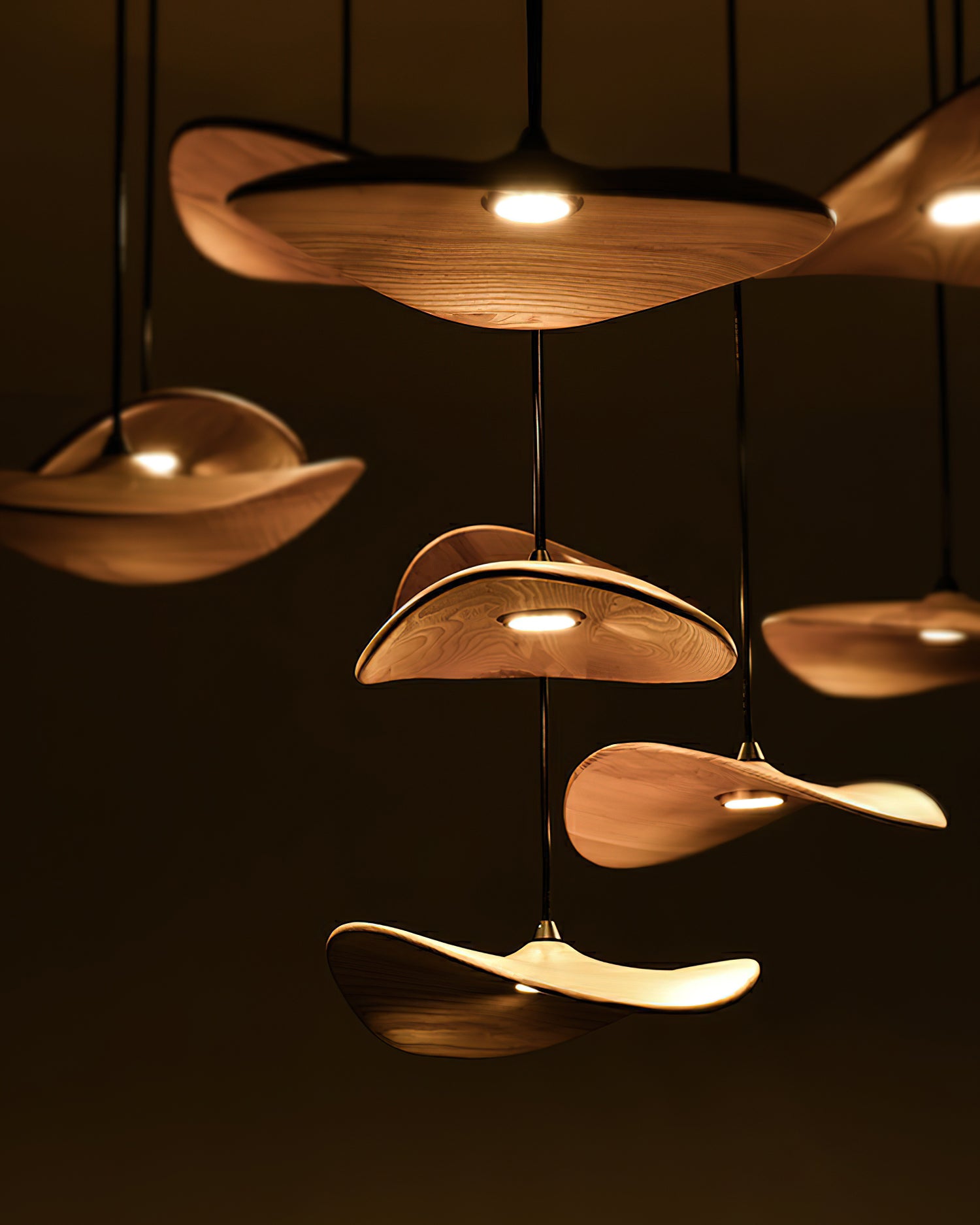 Modern Empty Leaf Chandelier - Elegant Gold Metal Pendant Light Fixture for Dining Room, Living Room & Bedroom | Perfect for Farmhouse, Boho & Contemporary Home Decor