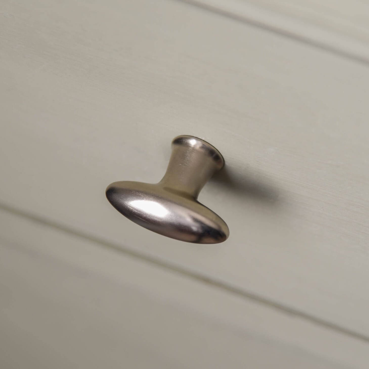 Satin Nickel Zeppelin Cabinet Knob - Vintage Style Drawer Pulls for Kitchen Cabinets, Dressers & Furniture - Perfect for Home Renovation & DIY Projects