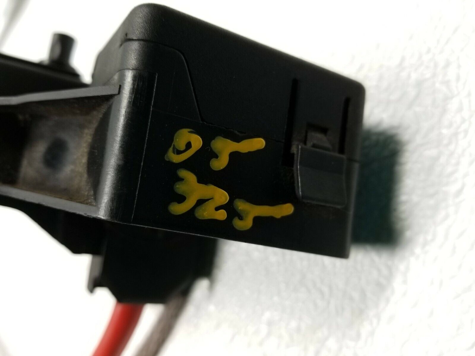 BMW E46 325xi Positive Battery Cable Replacement - OEM Quality - Compatible with 2001-2005 Models - Perfect for Electrical System Repairs & Battery Maintenance
