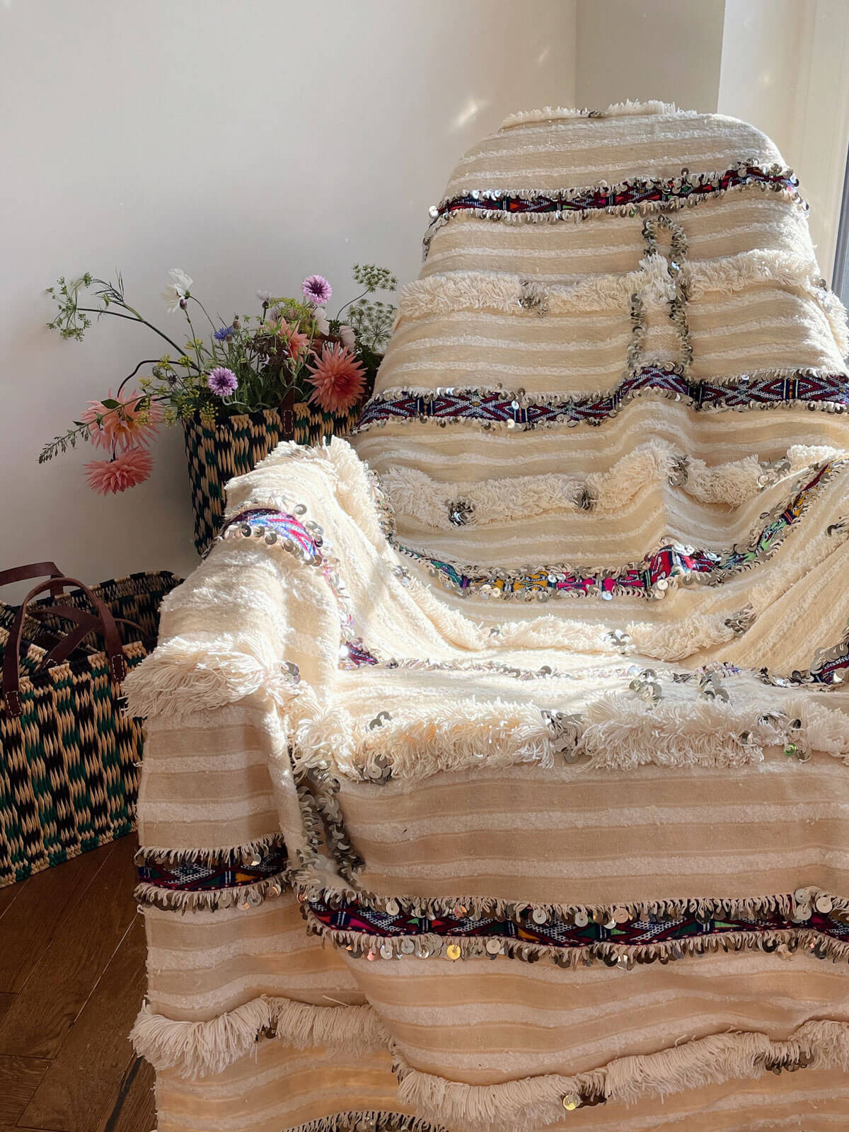 Vintage Moroccan Handira Wedding Blanket No. 137 - Authentic Berber Textile for Boho Home Decor, Wedding Gift & Cozy Throw