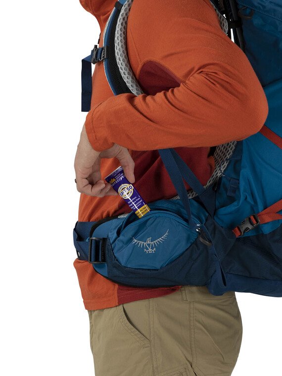 Osprey Atmos AG LT 65 Backpack - Lightweight Hiking Backpack for Men & Women - Perfect for Camping, Trekking & Outdoor Adventures