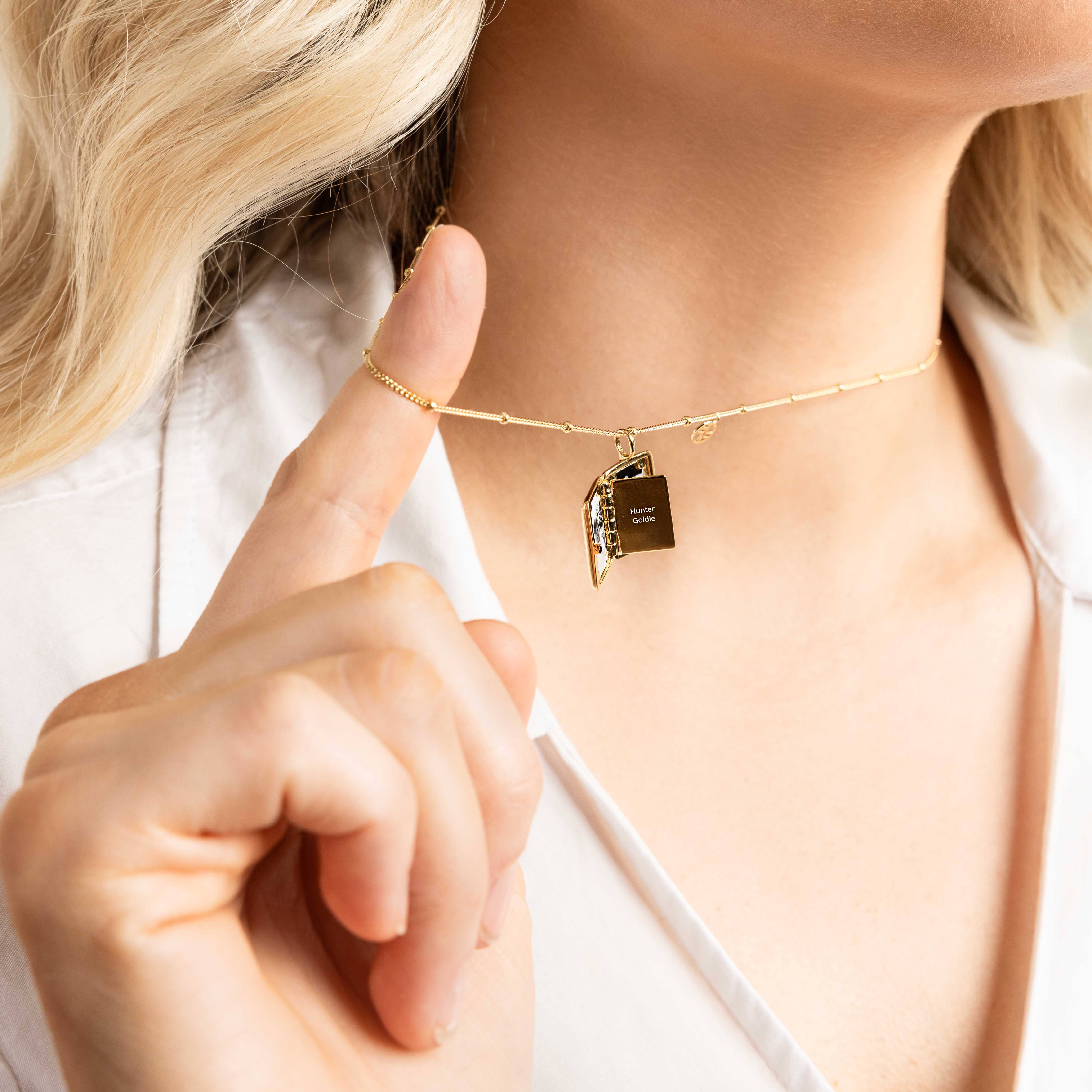 Etch Story Locket Necklace - Personalized Keepsake Jewelry for Moms | Engravable Heart Pendant for Mother's Day, Birthday & Baby Gifts | Perfect for New Moms, Baby Showers & Cherishing Memories