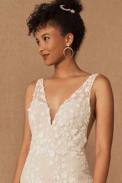 Willowby Nikola Aliyah Wedding Gown - Elegant Lace Bridal Dress for Beach, Garden & Boho Ceremonies