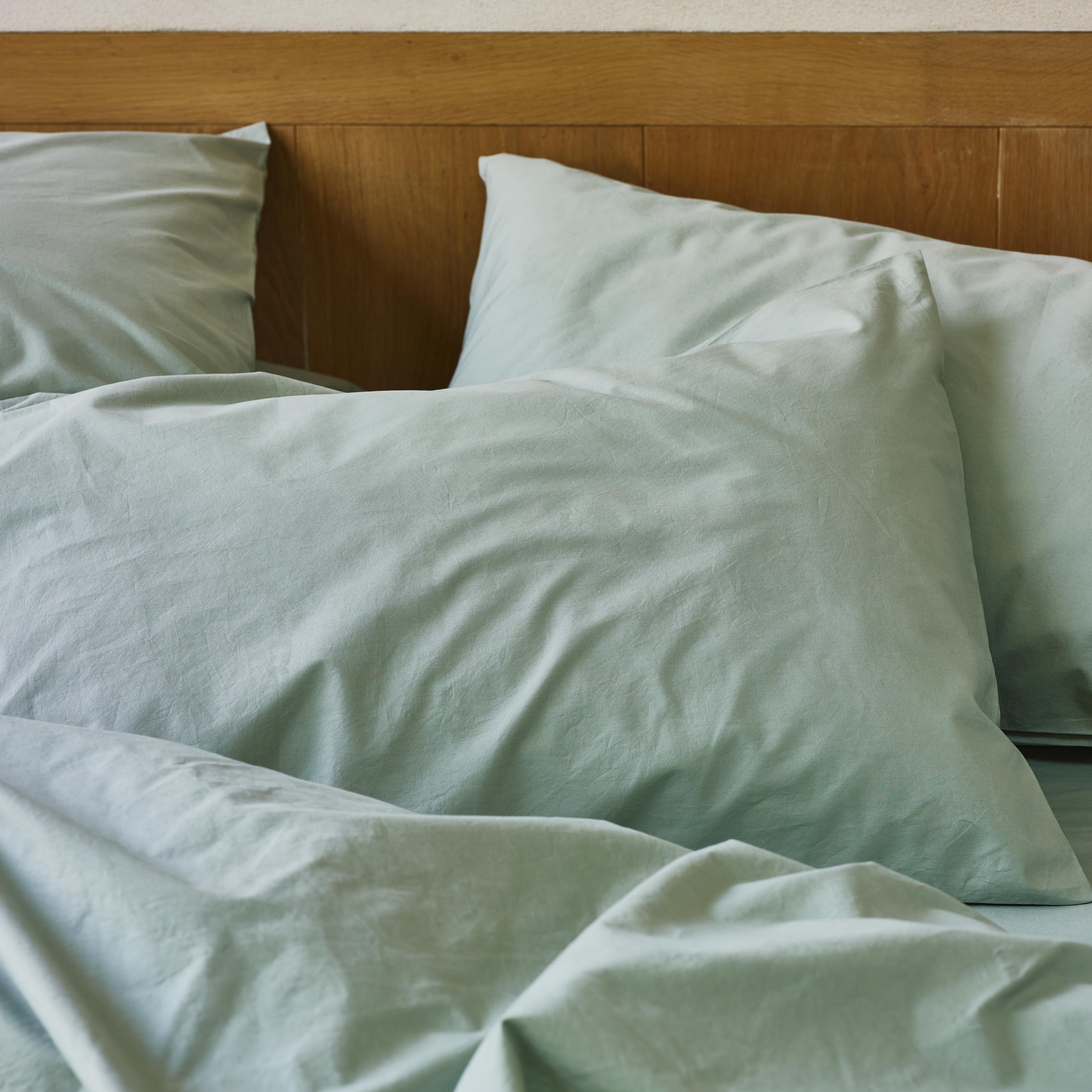 Premium Mellow Green Washed Cotton Percale Pillowcases (Set of 2) - Soft & Breathable Bedding for Ultimate Comfort - Perfect for Home, Hotel, and Guest Room Decor