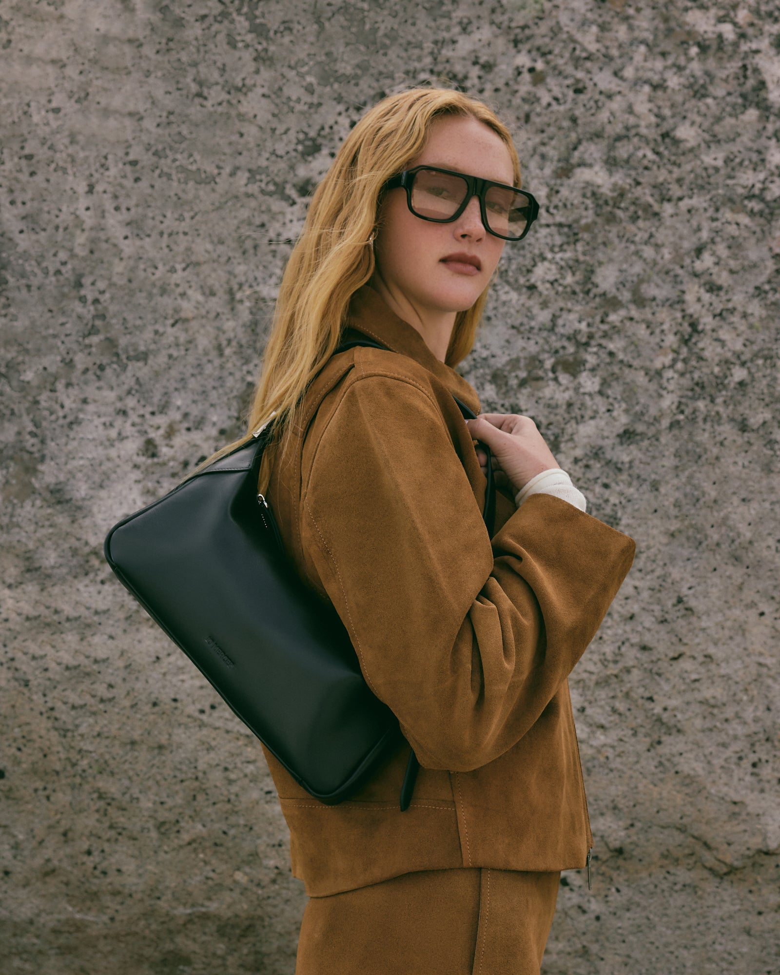 FLORENCE Black Leather Shoulder Bag for Women - Stylish & Durable Crossbody Purse - Perfect for Work, Travel & Everyday Use