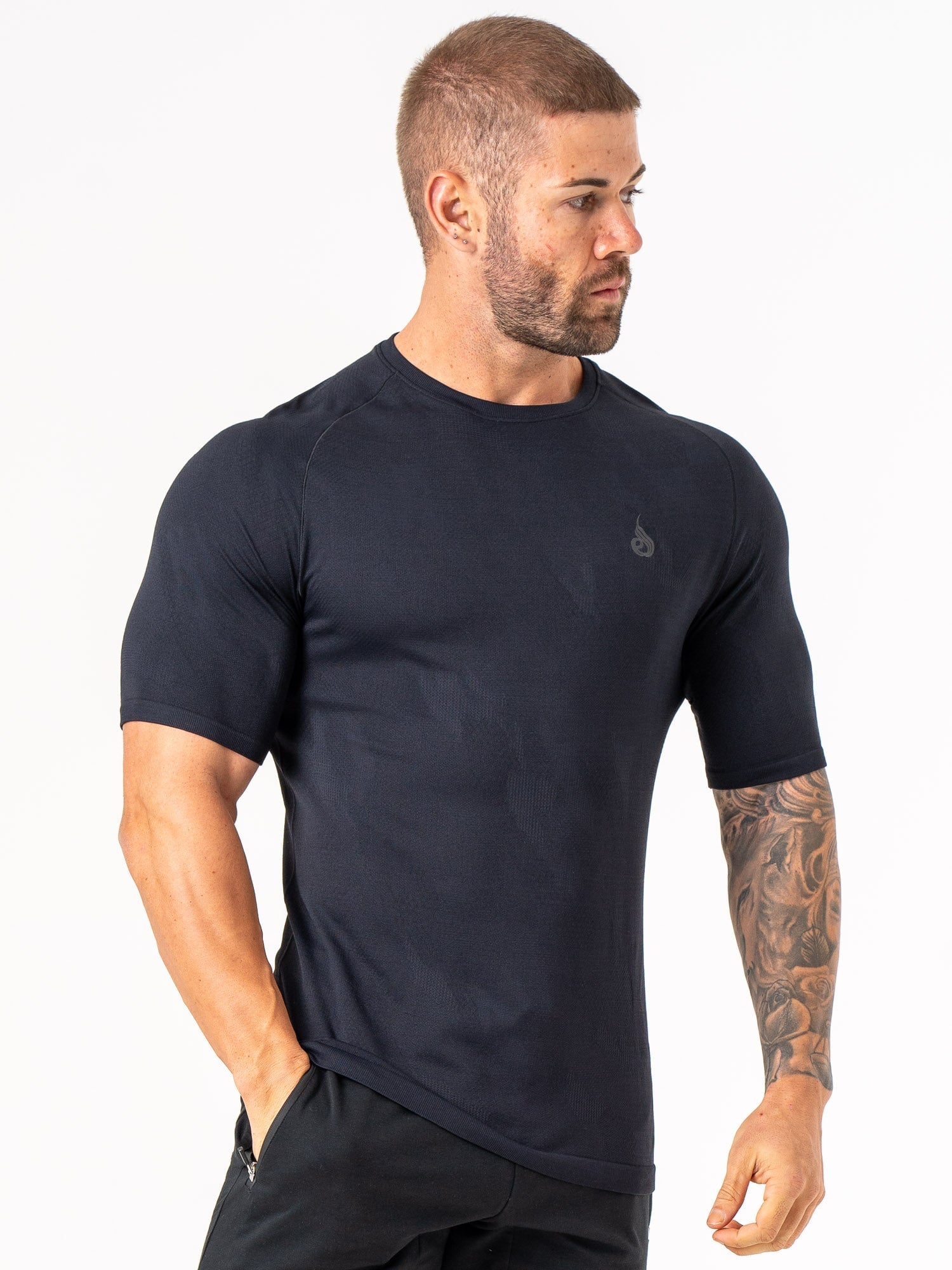 Aero Core Seamless T-Shirt for Men - Soft Breathable Comfort Fit Black Tee - Perfect for Gym, Running & Casual Wear