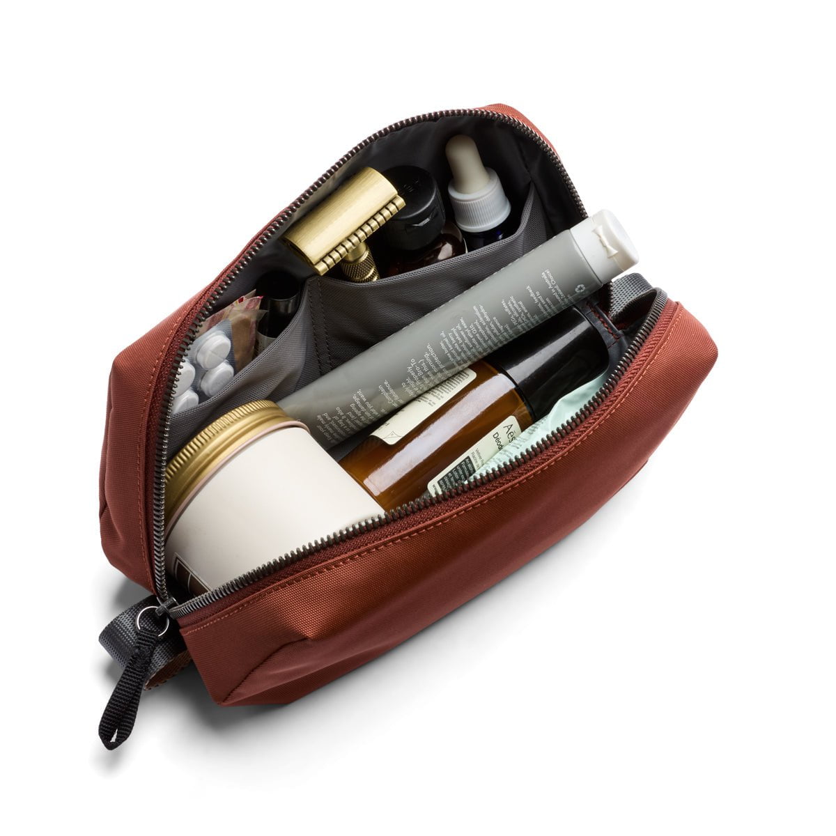 Bellroy Premium Travel Toiletry Bag - Water-Resistant & Compact Organizer for Men & Women | Perfect for Air Travel, Gym, Camping & Weekend Getaways