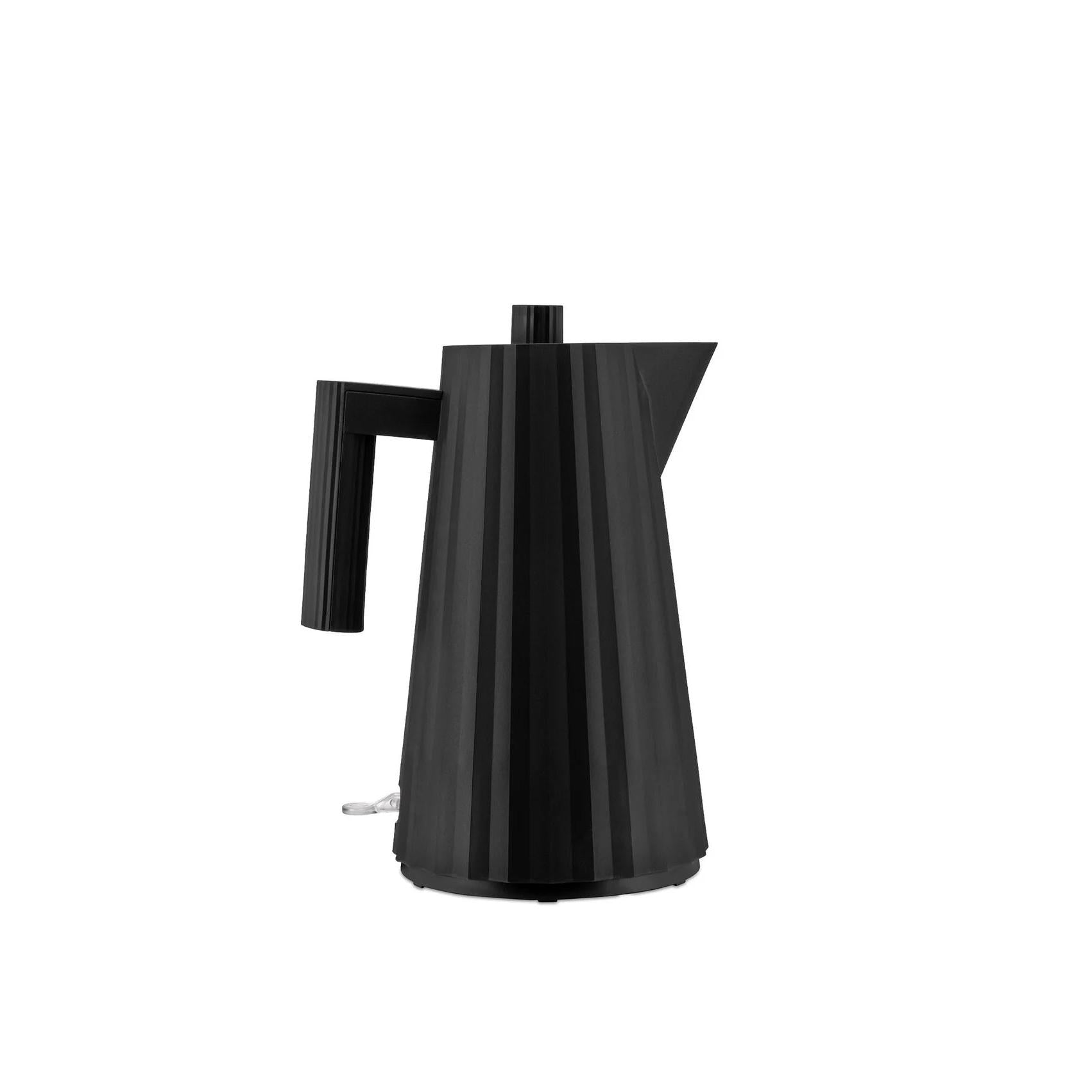 Alessi Plisse 1.7L Electric Kettle - Black (MDL06B/USA) | Fast Boiling, Auto Shut-Off | Perfect for Home, Office & Tea Lovers