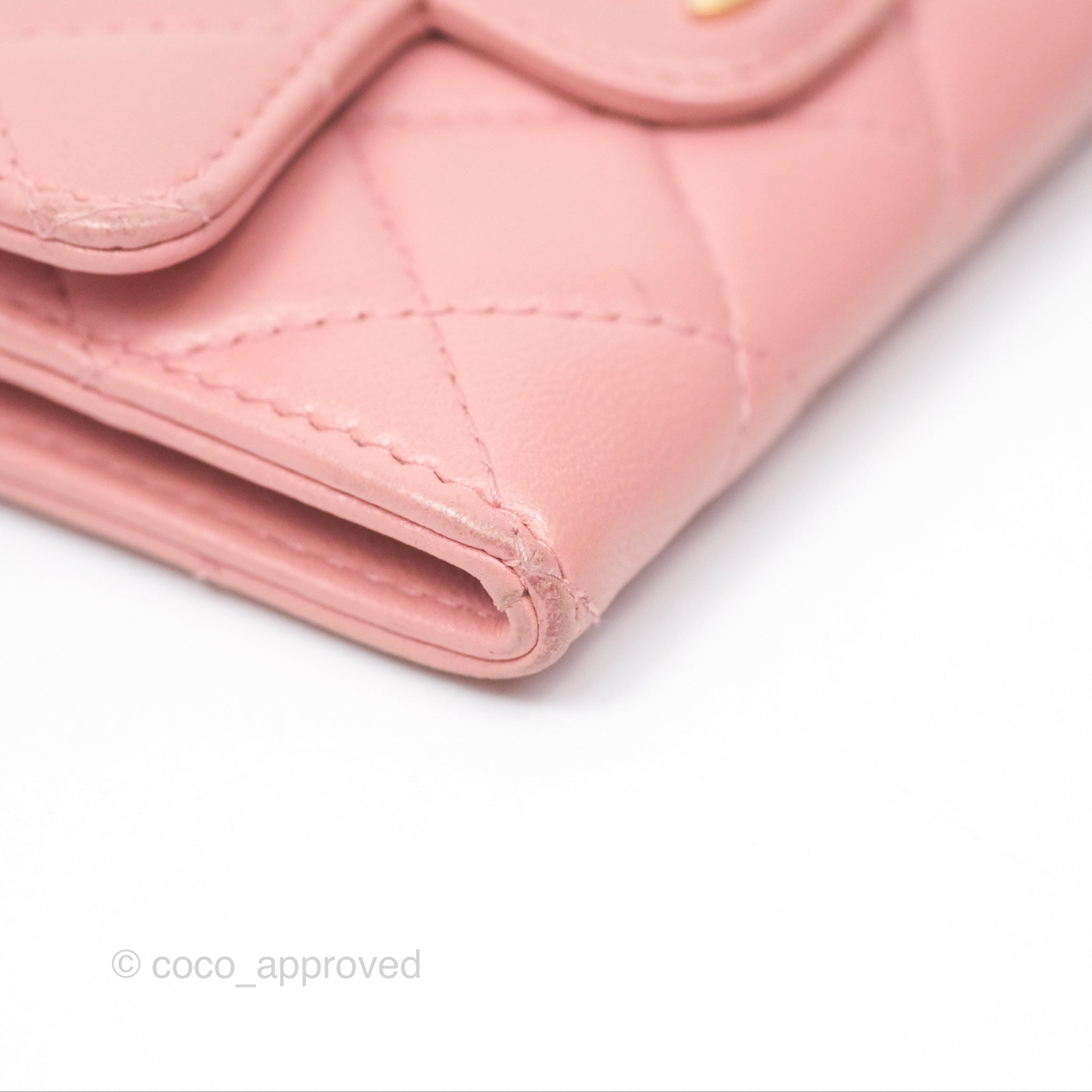 Chanel Classic Flap Card Holder in Pink Quilted Lambskin with Gold Hardware - Luxury Wallet for Women, Perfect for Everyday Use & Special Occasions