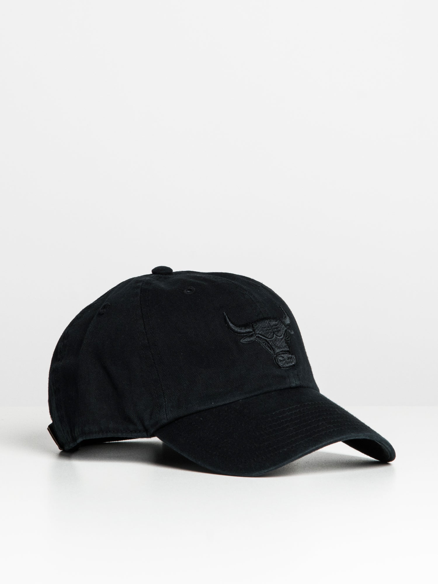 Chicago Bulls Snapback Hat - Official NBA 47 Brand Clean Up Adjustable Cap for Men & Women - Perfect for Basketball Games, Streetwear Fashion & Sports Fans