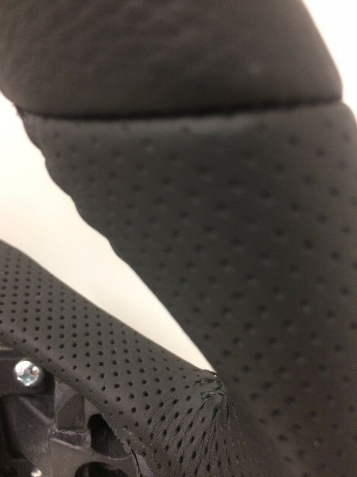 Genuine Holden VE Commodore SSV Perforated Leather Steering Wheel - Premium Grip & Comfort for Performance Driving & Daily Commute