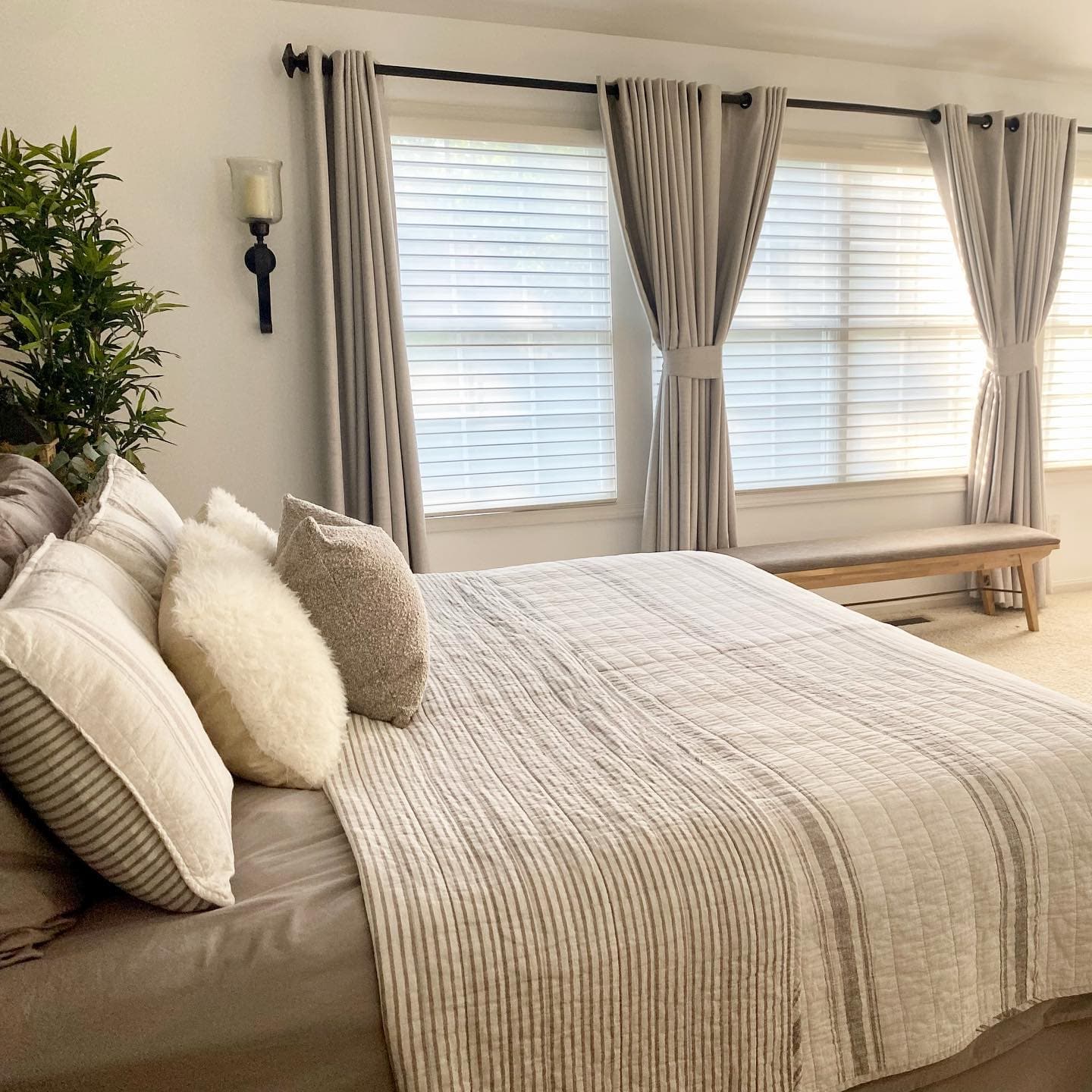 Farmhouse Stripe Reversible Cotton Quilt Set - King Size, Soft & Breathable Bedding for All Seasons - Perfect for Cozy Bedrooms, Guest Rooms & Vacation Homes