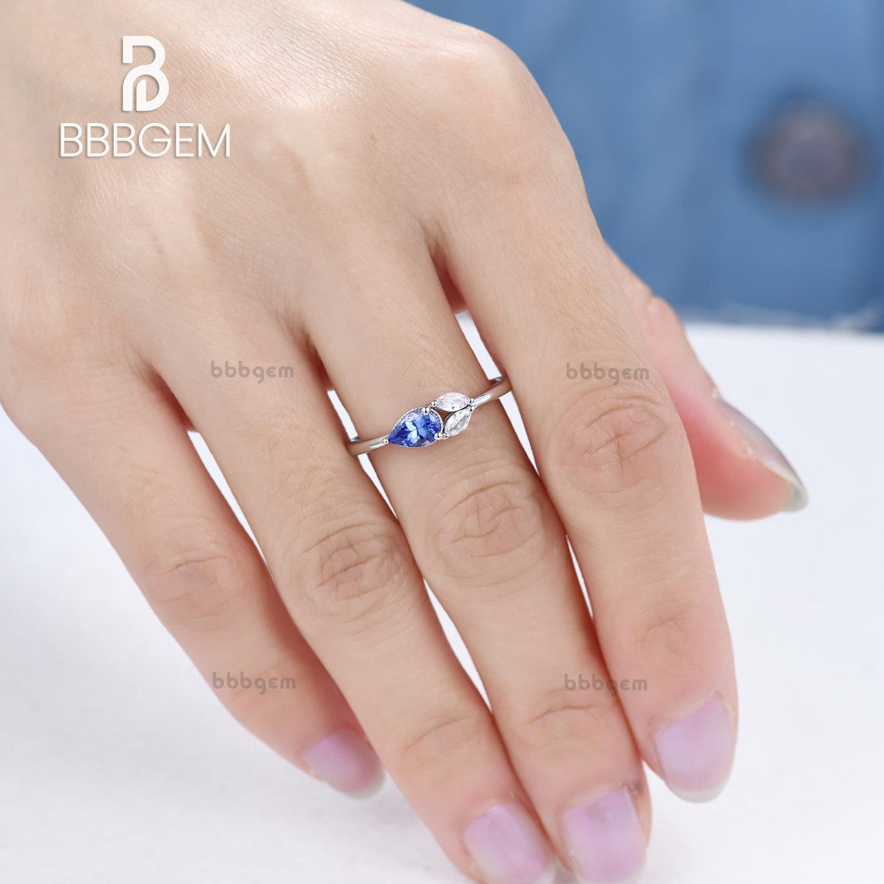 Natural Tanzanite Pear-Shaped East West Ring with Moissanite Diamond Accents - Elegant Jewelry for Weddings, Anniversaries & Special Occasions