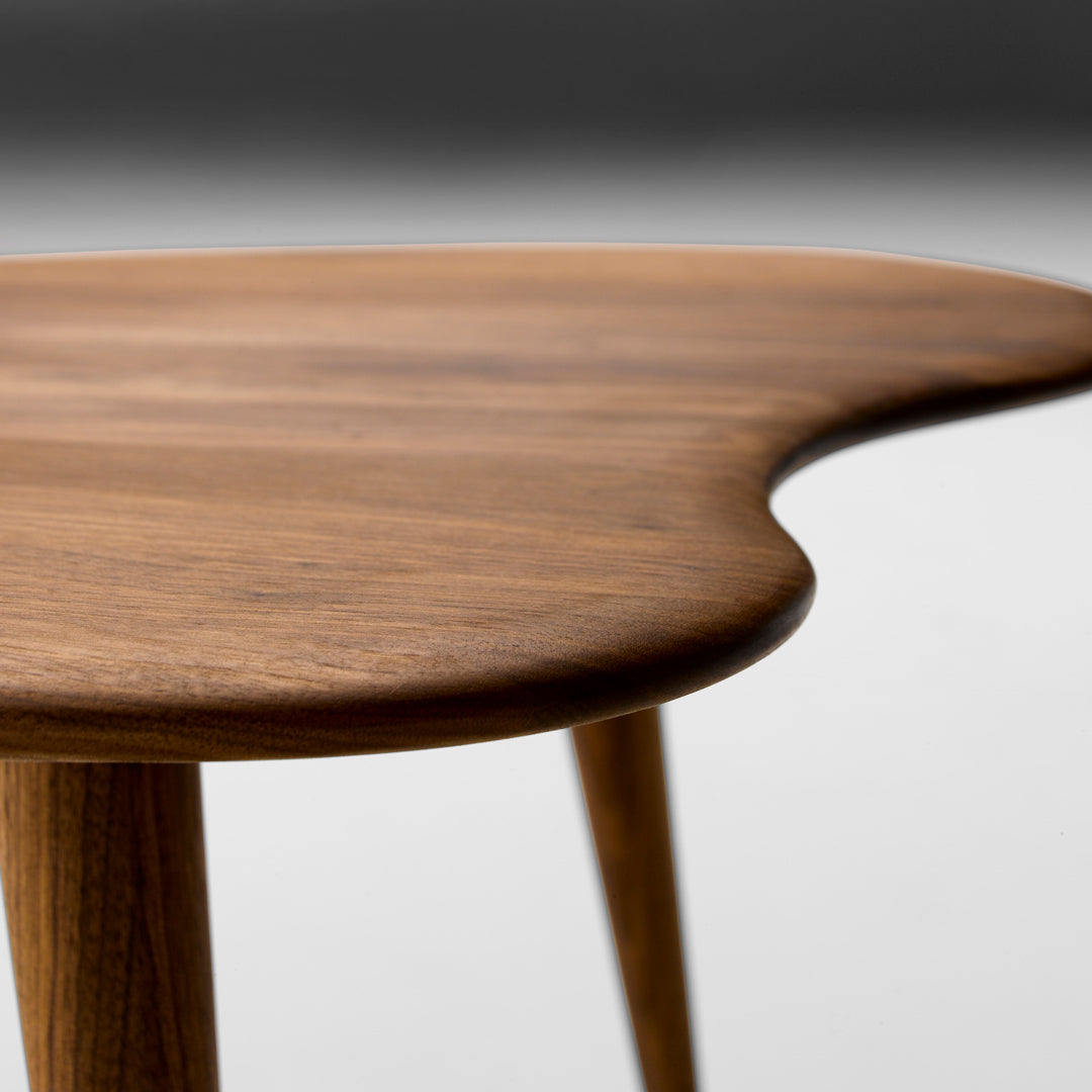 AK2560 Point Strawberry Coffee Table - Modern Accent Table for Living Room, Bedroom, or Office - Perfect for Coffee, Books, and Decor
