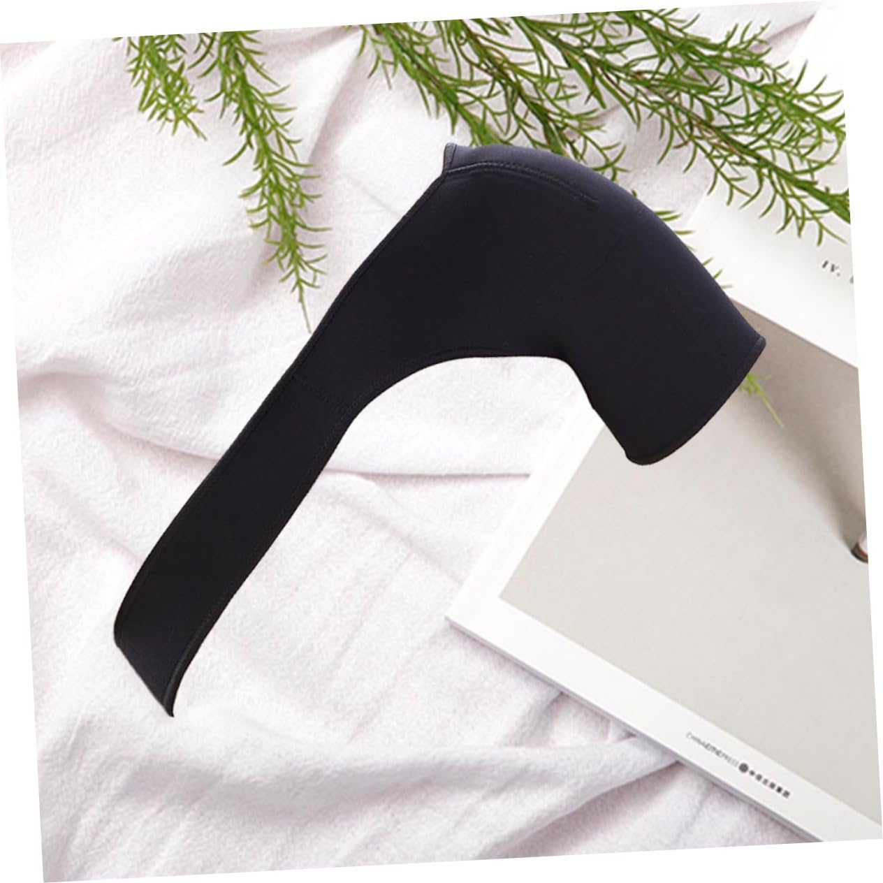 LIOOBO Adjustable Shoulder Brace for Rotator Cuff Support - Arm Compression Sleeve for Torn Rotator Cuff, Shoulder Pain Relief & Sports Injury Recovery - Ideal for Baseball, Tennis, Weightlifting & Post-Surgery Rehabilitation