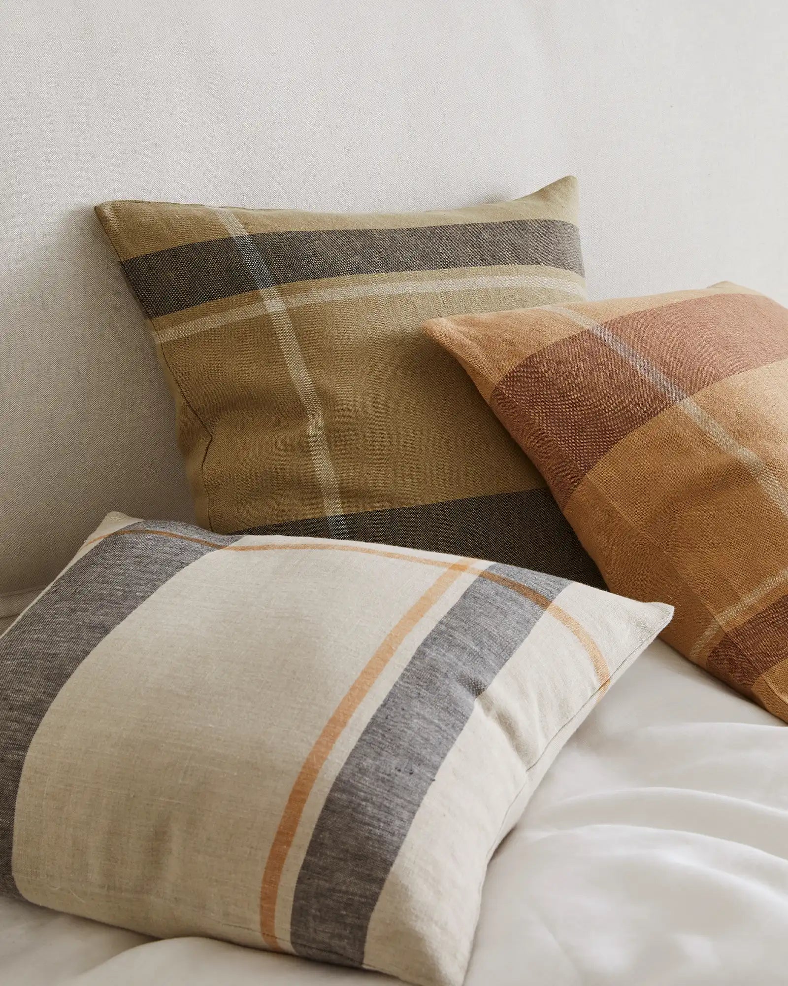 Premium Dante Linen Cushion Cover - Soft & Breathable Home Decor for Sofa, Bed, or Chair - Washable Natural Fabric Pillow Case for Living Room & Bedroom
