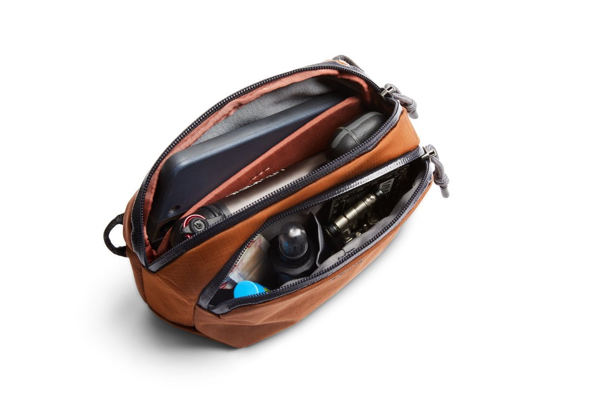 Bellroy Venture Pouch - Premium Compact Travel Organizer for Essentials | Water-Resistant & Lightweight | Perfect for Hiking, Camping & Everyday Carry (EDC)