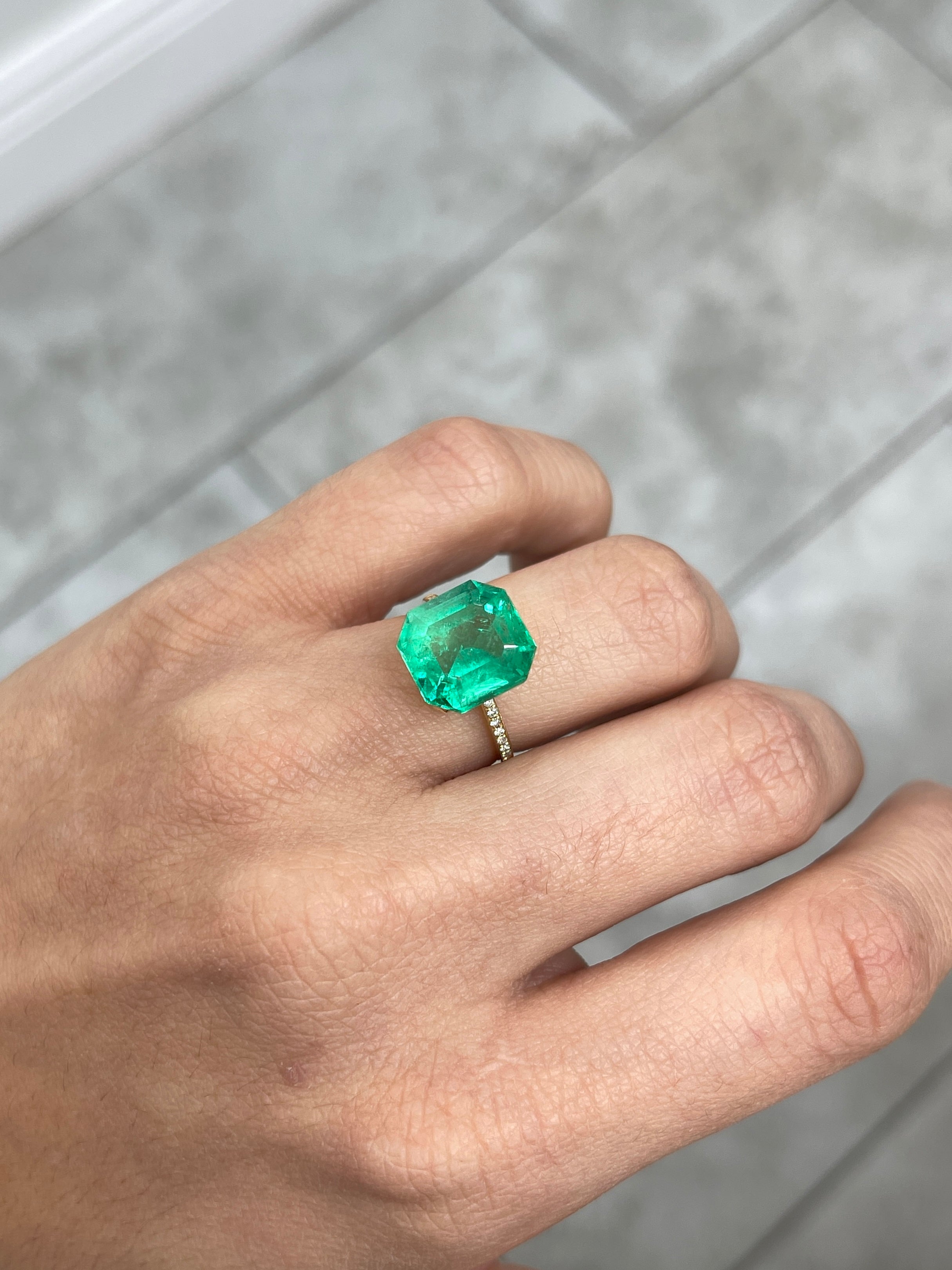 6.76 Carat 12x11.5mm Glowing Green Natural Loose Colombian Emerald Gemstone - Asscher Cut for Jewelry Making, Engagement Rings & Luxury Gifts