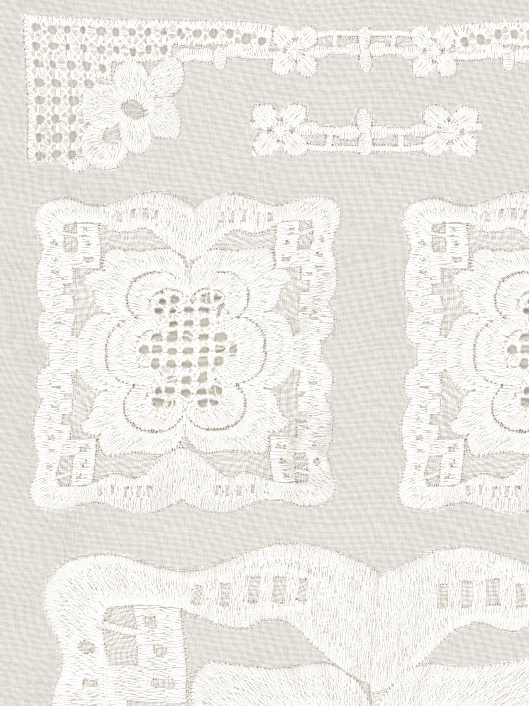 Sarah Jessica Parker 'Ingela' Parchment Wallpaper - Elegant Peel & Stick Wallpaper for Living Room, Bedroom & Home Decor