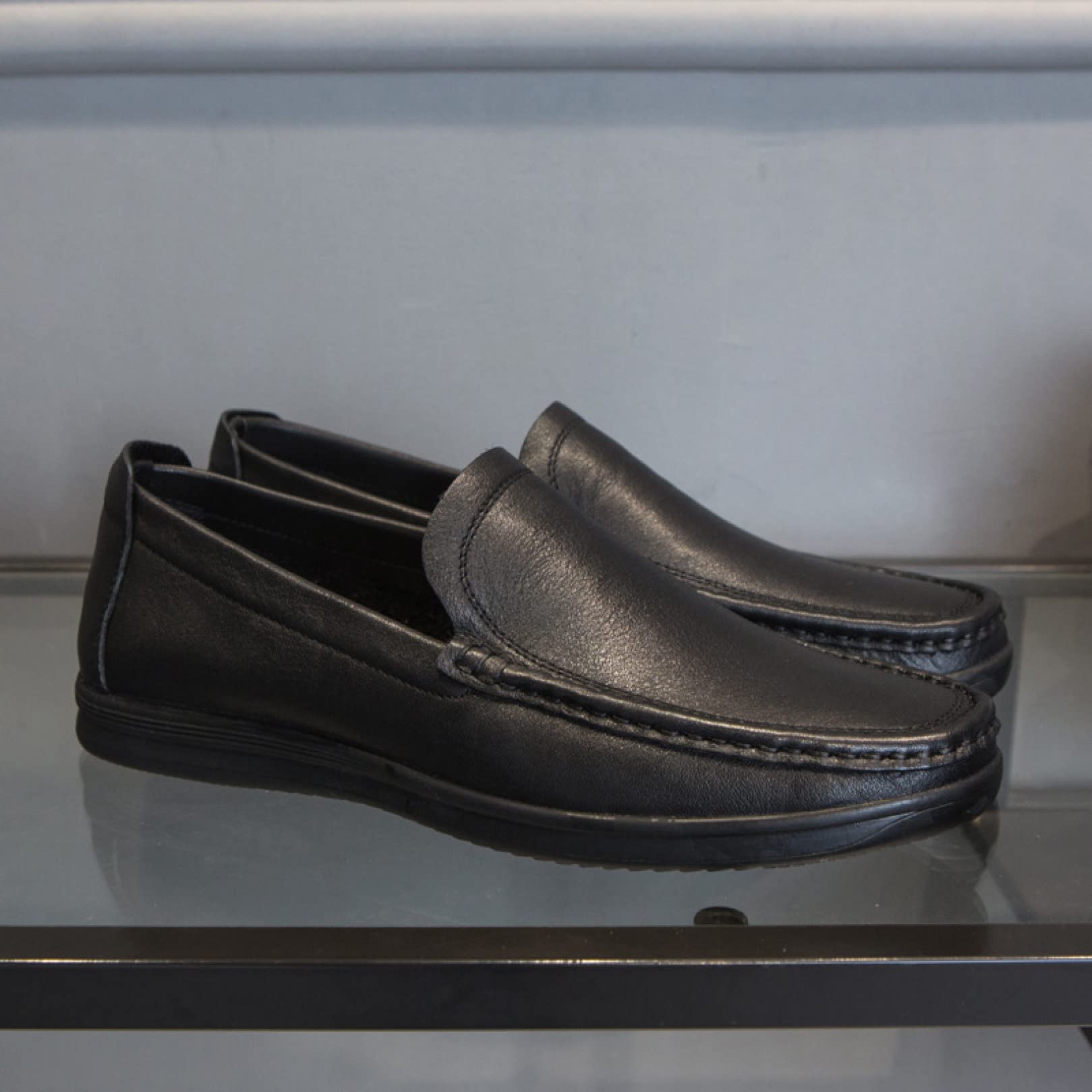 Hoxekle Men's Slip On Leather Loafers - Lightweight Penny Loafers & Boat Shoes for Driving, Casual Wear & Office - Hand-Stitched Genuine Leather Moccasins for Comfort & Style
