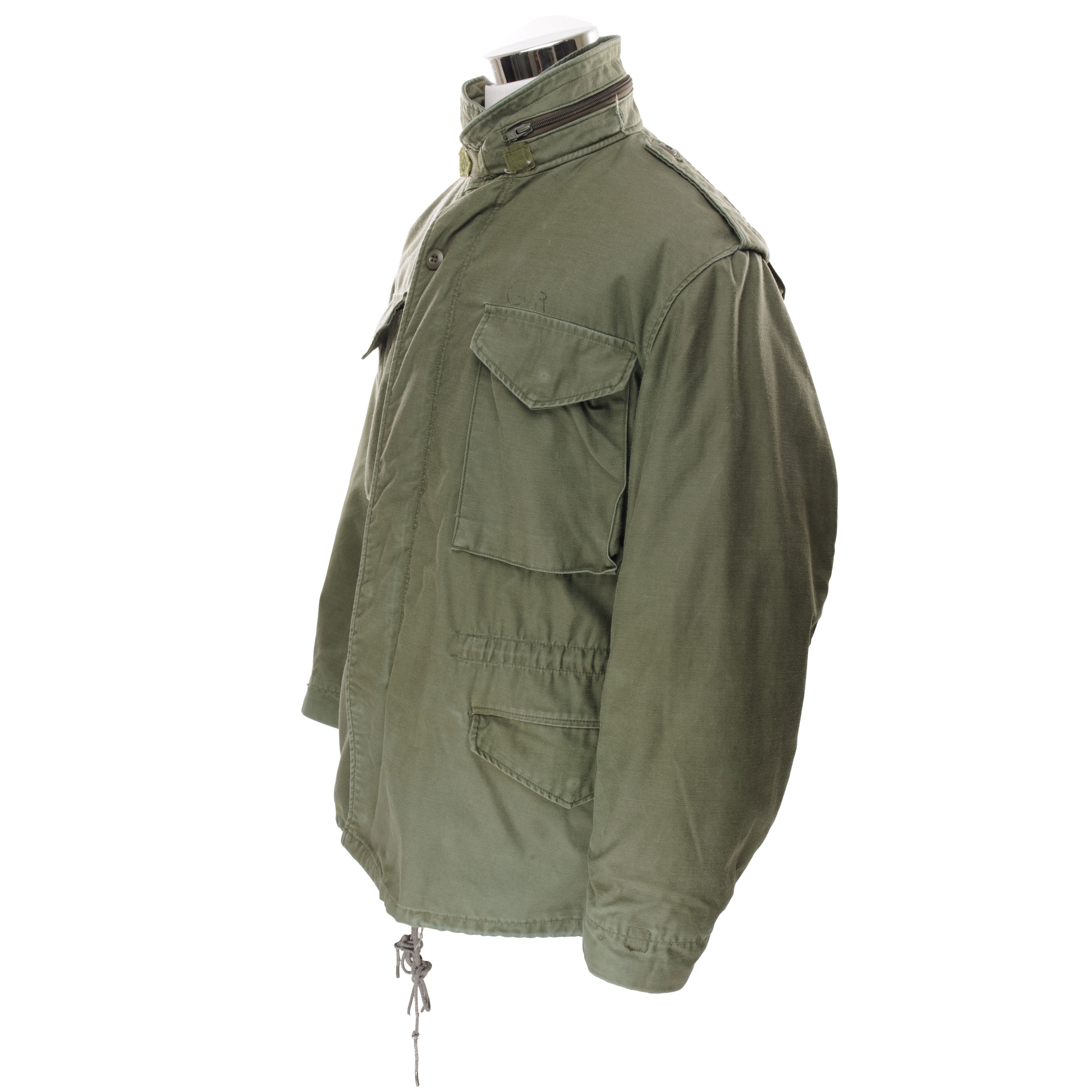 Vintage US Army M-1965 M65 Field Jacket - Medium Regular Size with Detachable Liner | Military Style Outerwear for Men | Perfect for Outdoor Adventures, Camping & Urban Fashion