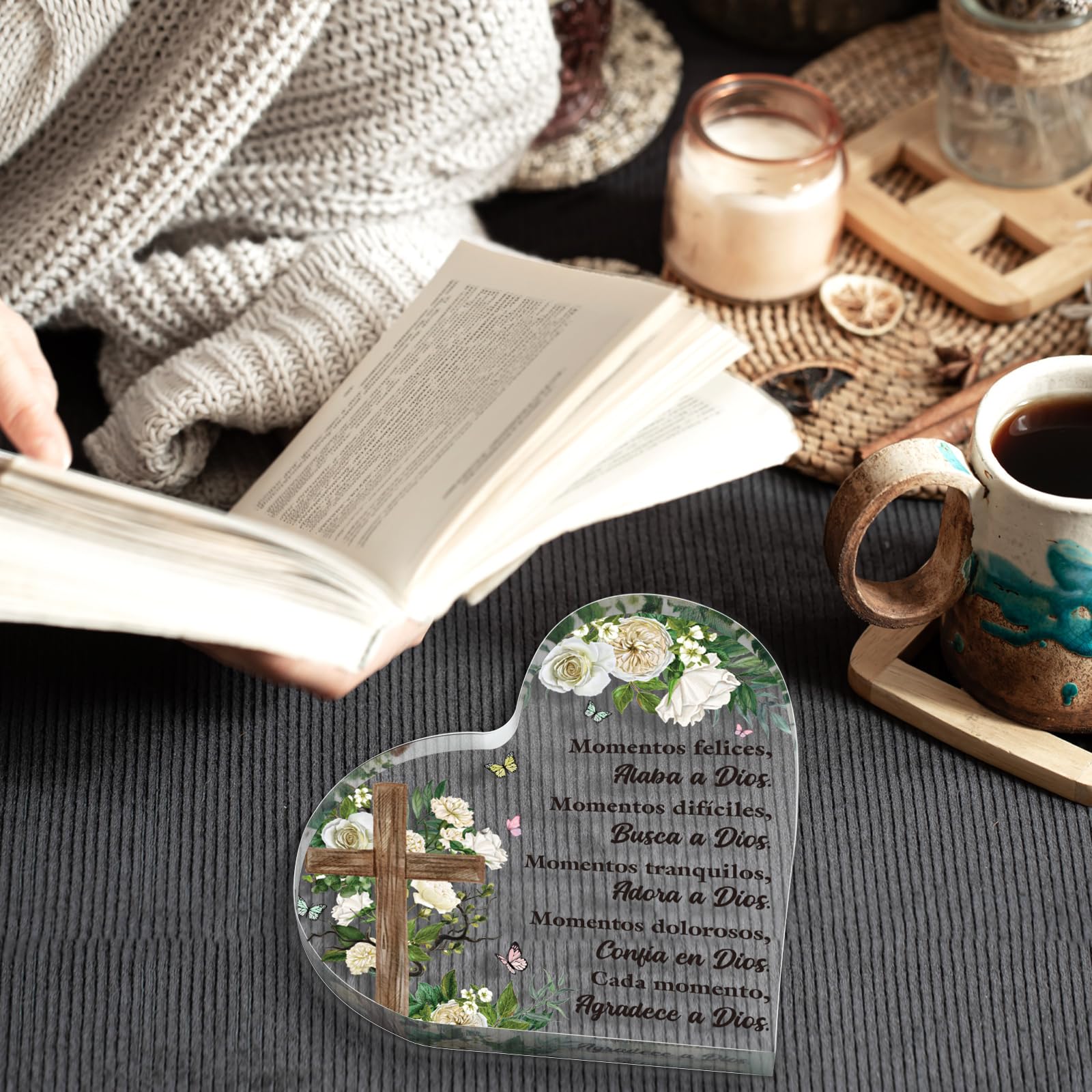 Shellwei Spanish Mother's Day Acrylic Christian Gift for Women - Religious Inspirational Decor with Bible Verse Heart - Perfect Christian Desk Decor, Grandma Gift, Mothers Day & Birthday Scripture Present (Fresh) - Ideal for Home, Office & Church Decorations