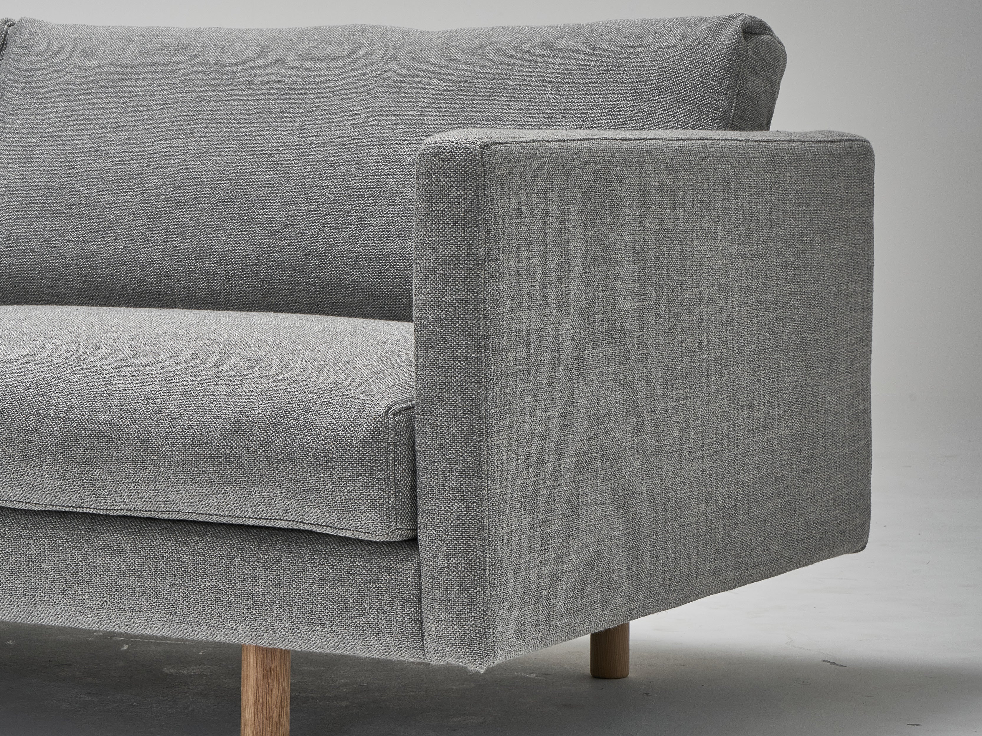 Modern Base Sofa - Comfortable and Stylish Living Room Furniture for Small Spaces | Perfect for Apartments, Studios, and Cozy Homes