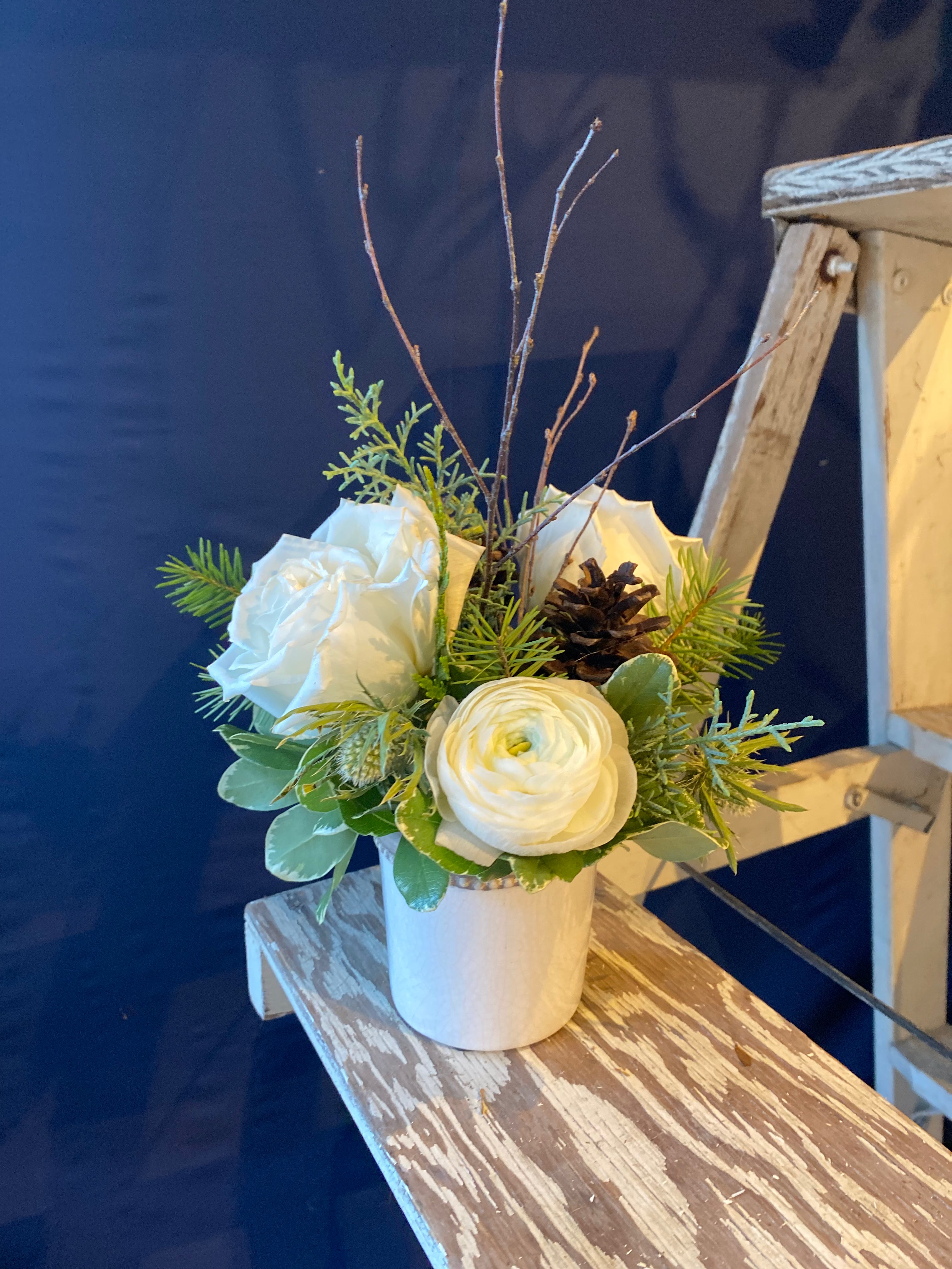 Natural White and Green Decorative Vase with Pine Cones & Twigs - Small Rustic Floral Vase for Home Decor, Wedding Centerpieces, Farmhouse Tabletop Display