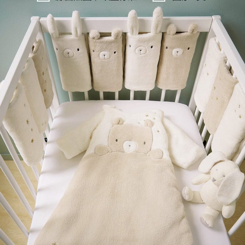 Soft and Safe Baby Cot Bumper with Cute Llama Design - Breathable Mesh for Nursery Crib - Perfect for Newborns and Toddlers (Pink, Blue, Gray) - Ideal for Nursery Decor and Safe Sleep Environment