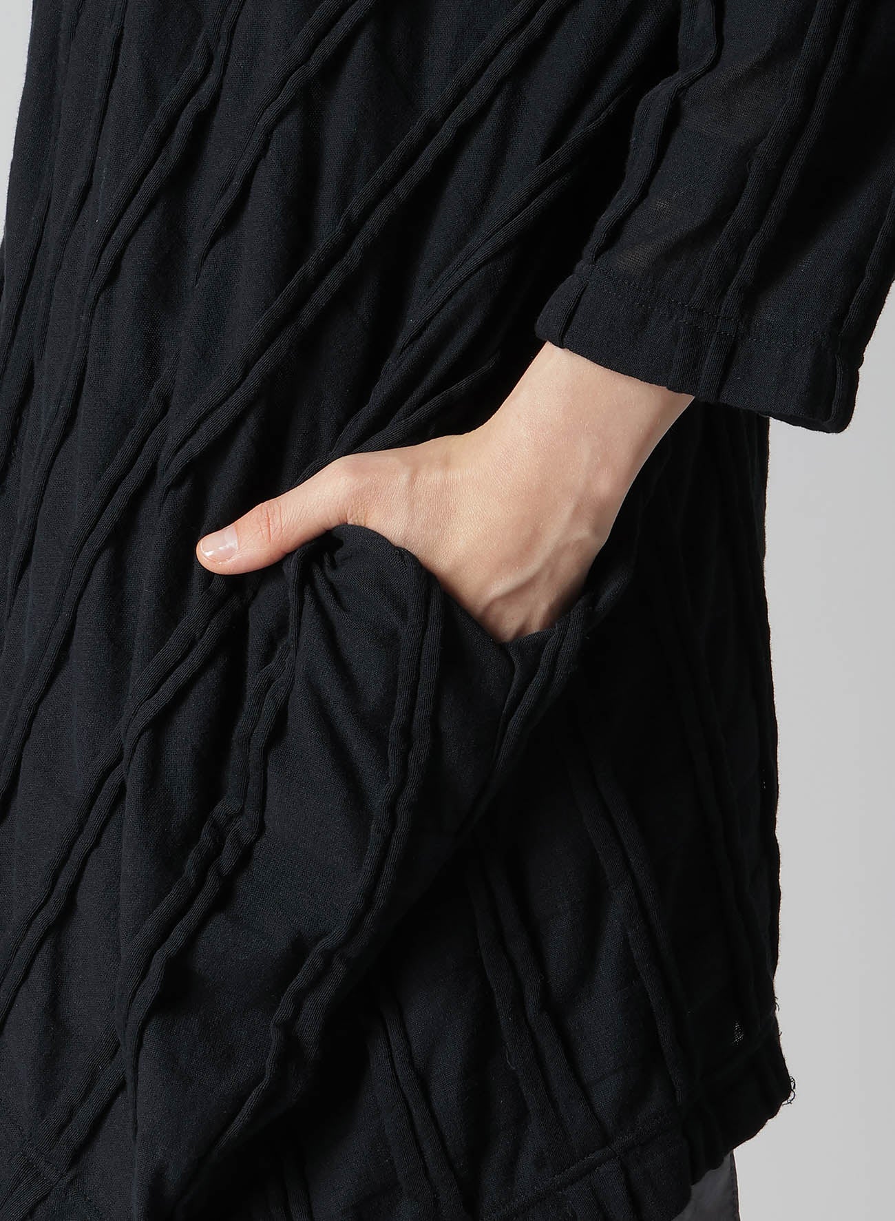 Elegant Check Cut Jacquard Asymmetric Drape Top - Stylish Women's Fashion Blouse for Casual Outings, Office Wear & Evening Events